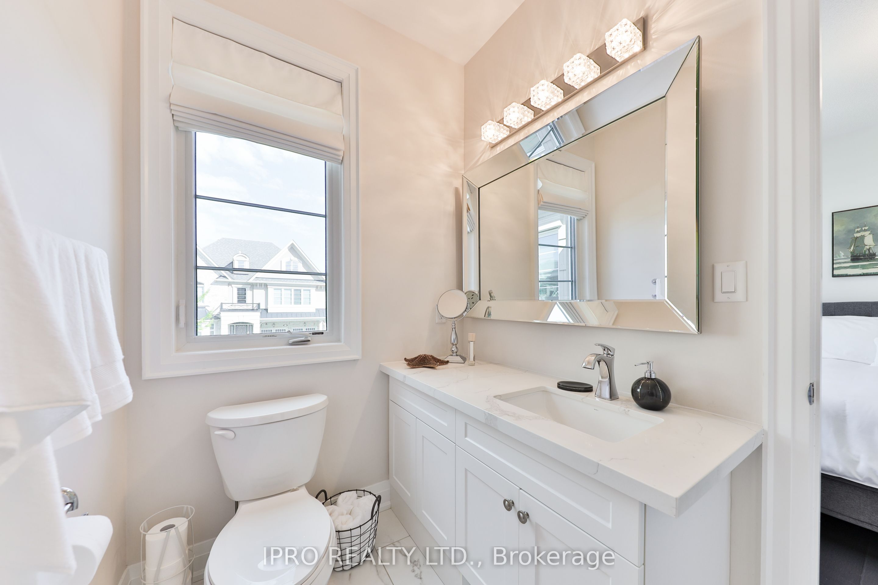 226 Mcwilliams Crescent Property Photo 38