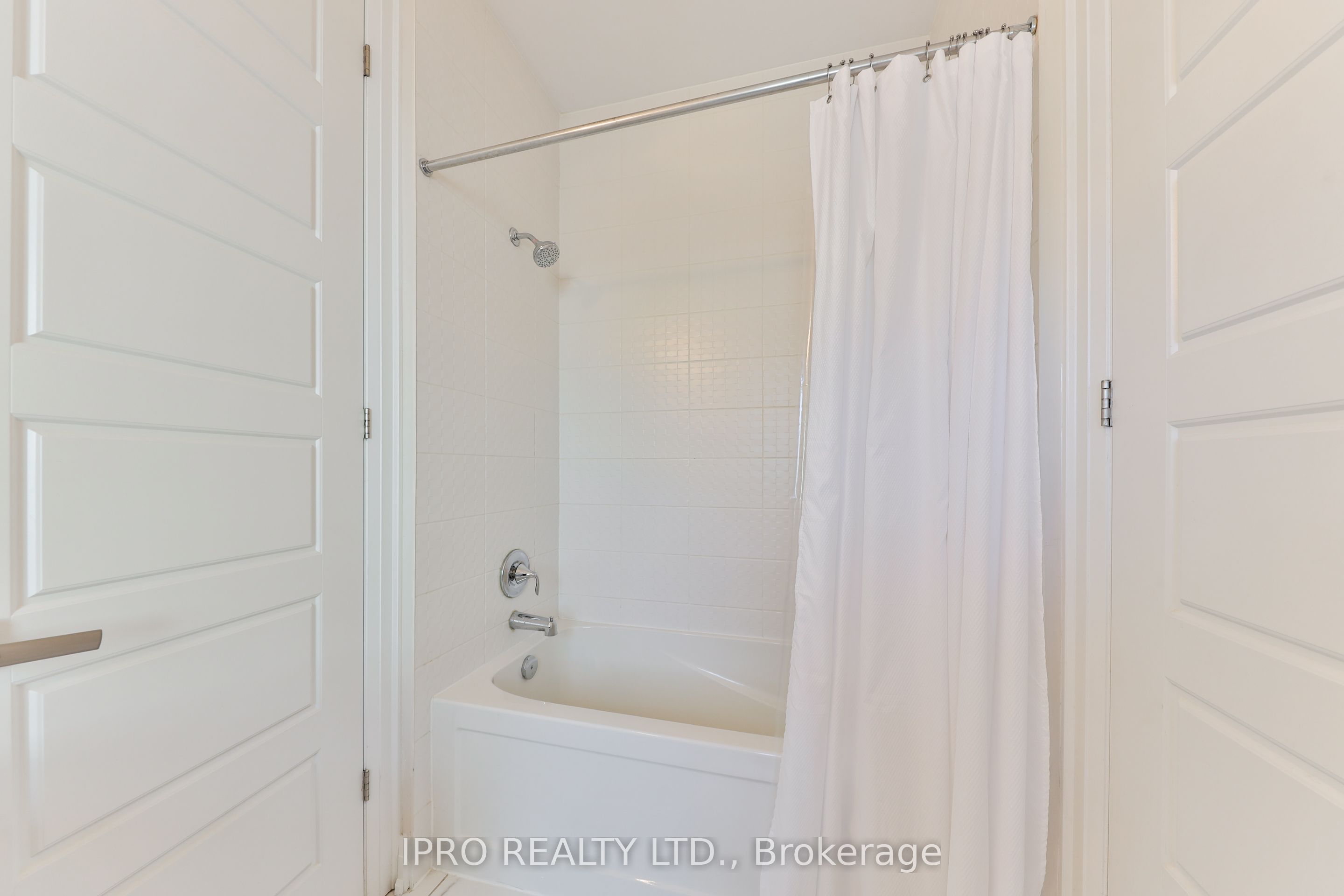 226 Mcwilliams Crescent Property Photo 39