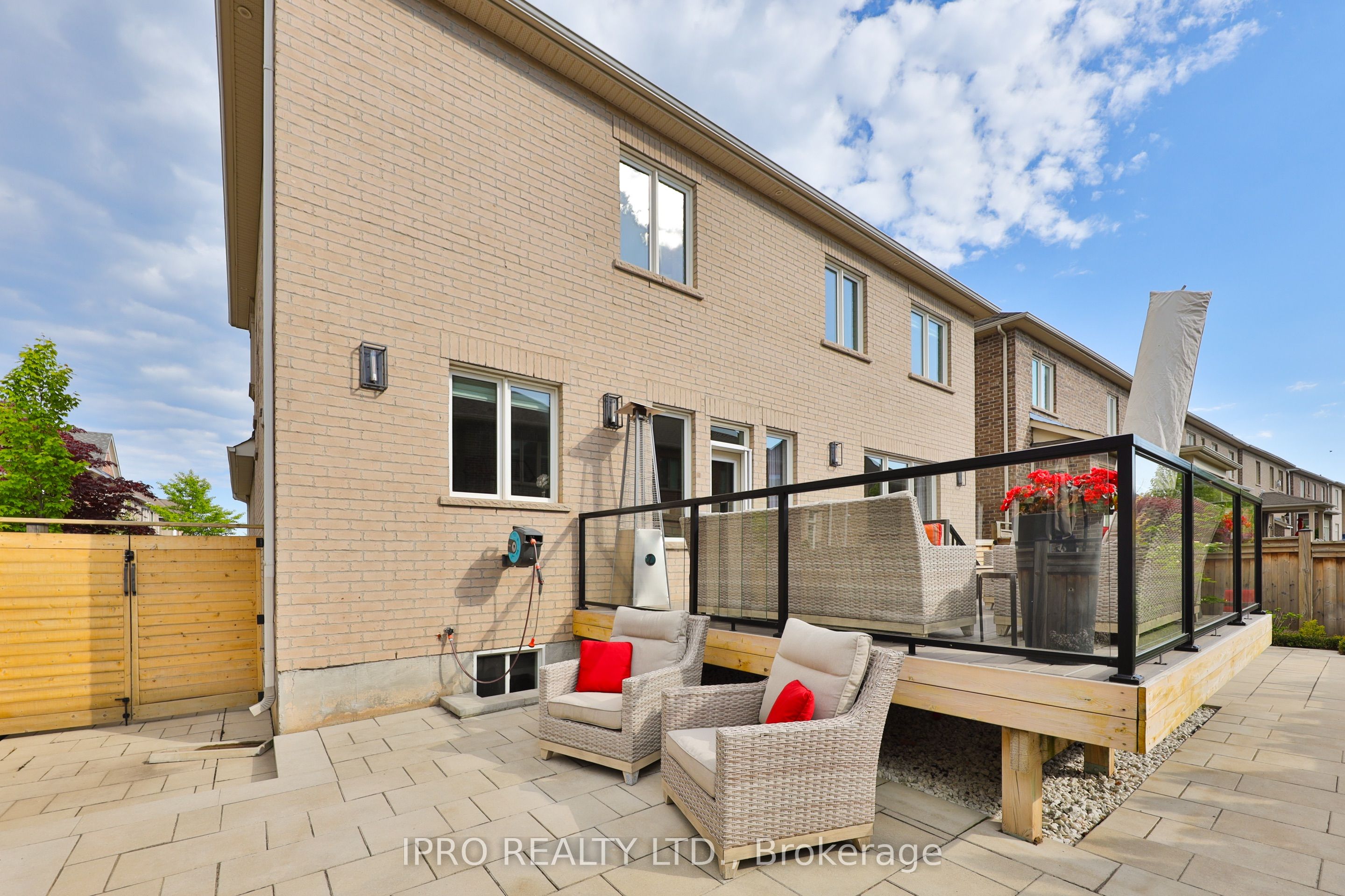 226 Mcwilliams Crescent Property Photo 47