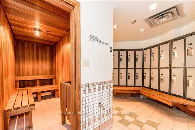 #903 - 2091 Hurontario Street Property Photo 21