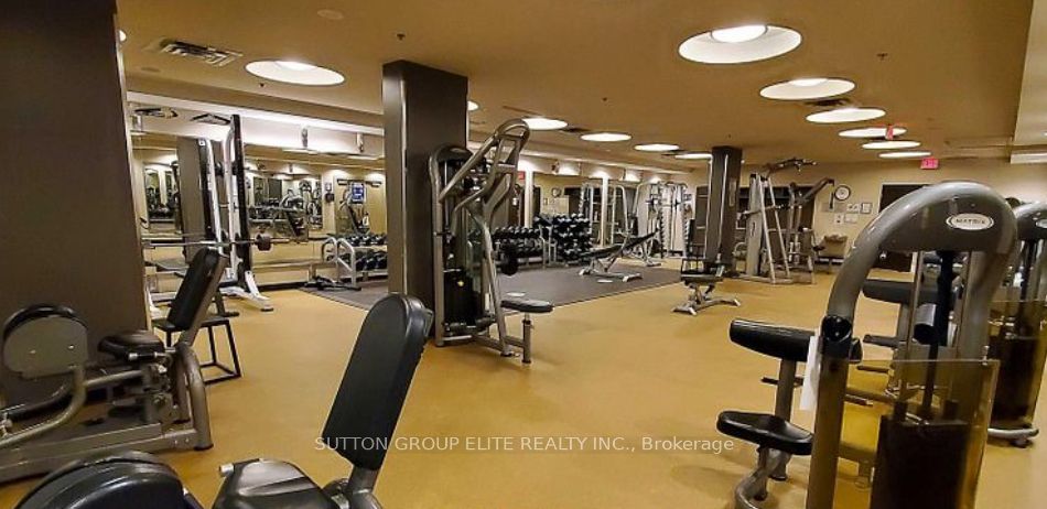 80 Absolute Street N 2411 Property Photo 14