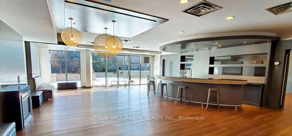 80 Absolute Street N 2411 Property Photo 15