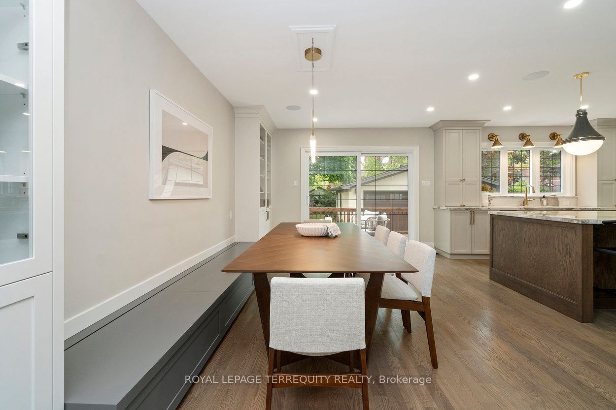 971 Royal York Road Property Photo 12