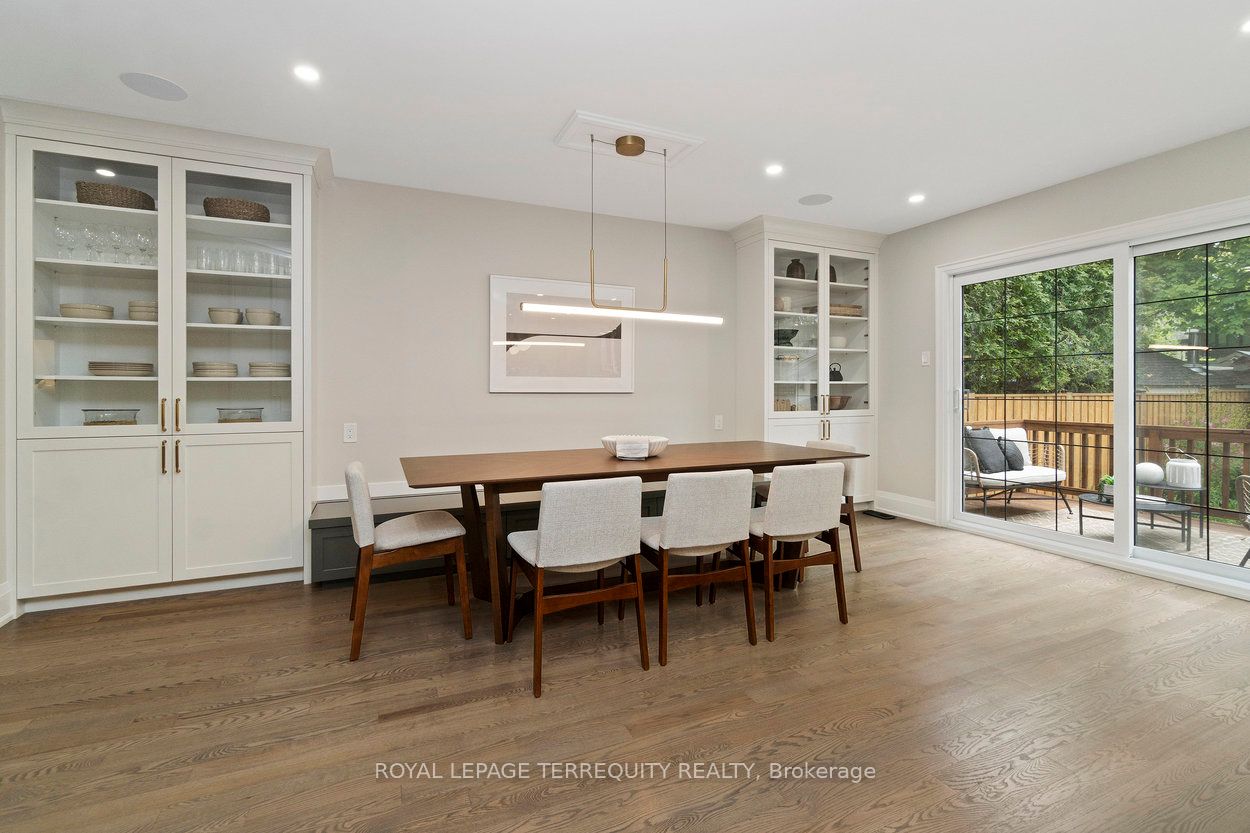 971 Royal York Road Property Photo 14