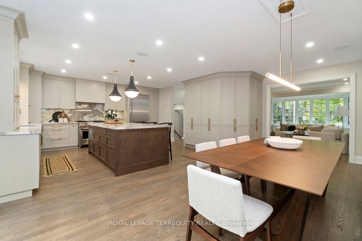 971 Royal York Road Property Photo 19
