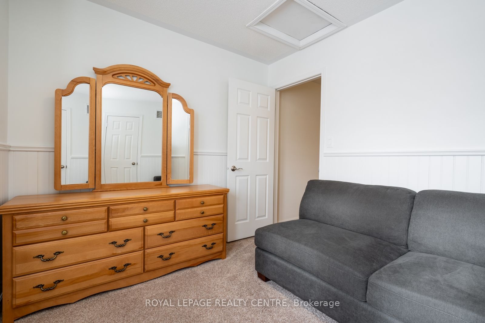 2418 Baintree Crescent Property Photo 20