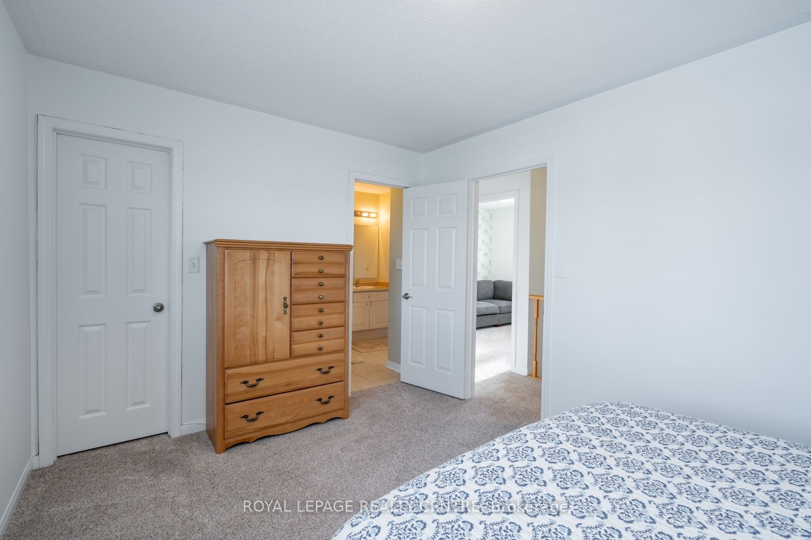 2418 Baintree Crescent Property Photo 28