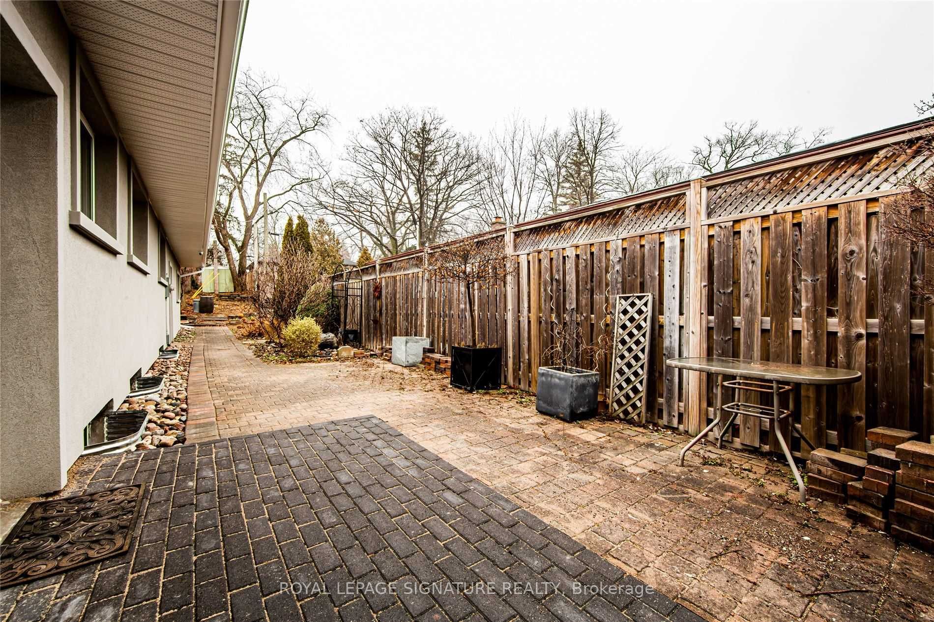 1205 Gainsborough Drive Lower Property Photo 10
