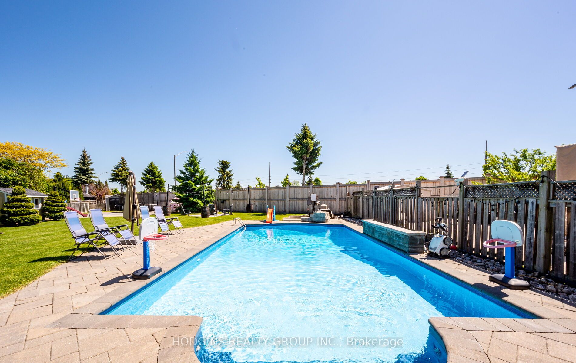 1376 Avon Drive Property Photo 2