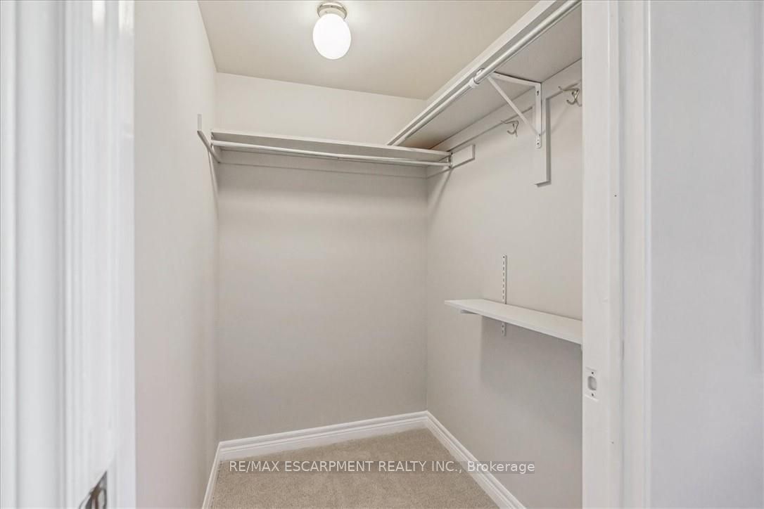 4140 Foxwood Drive 1102 Property Photo 8