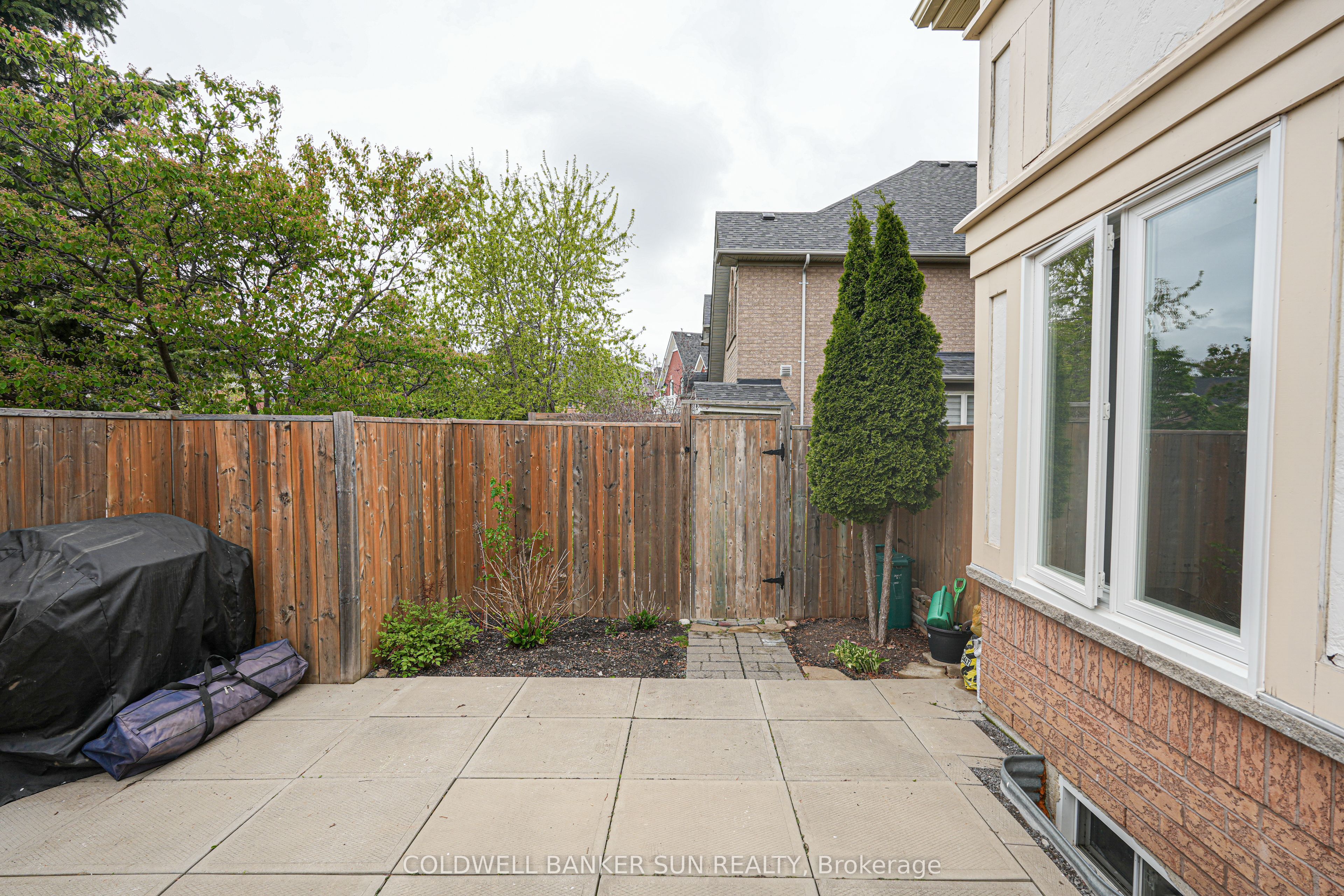 194 Pressed Brick Drive Property Photo 29
