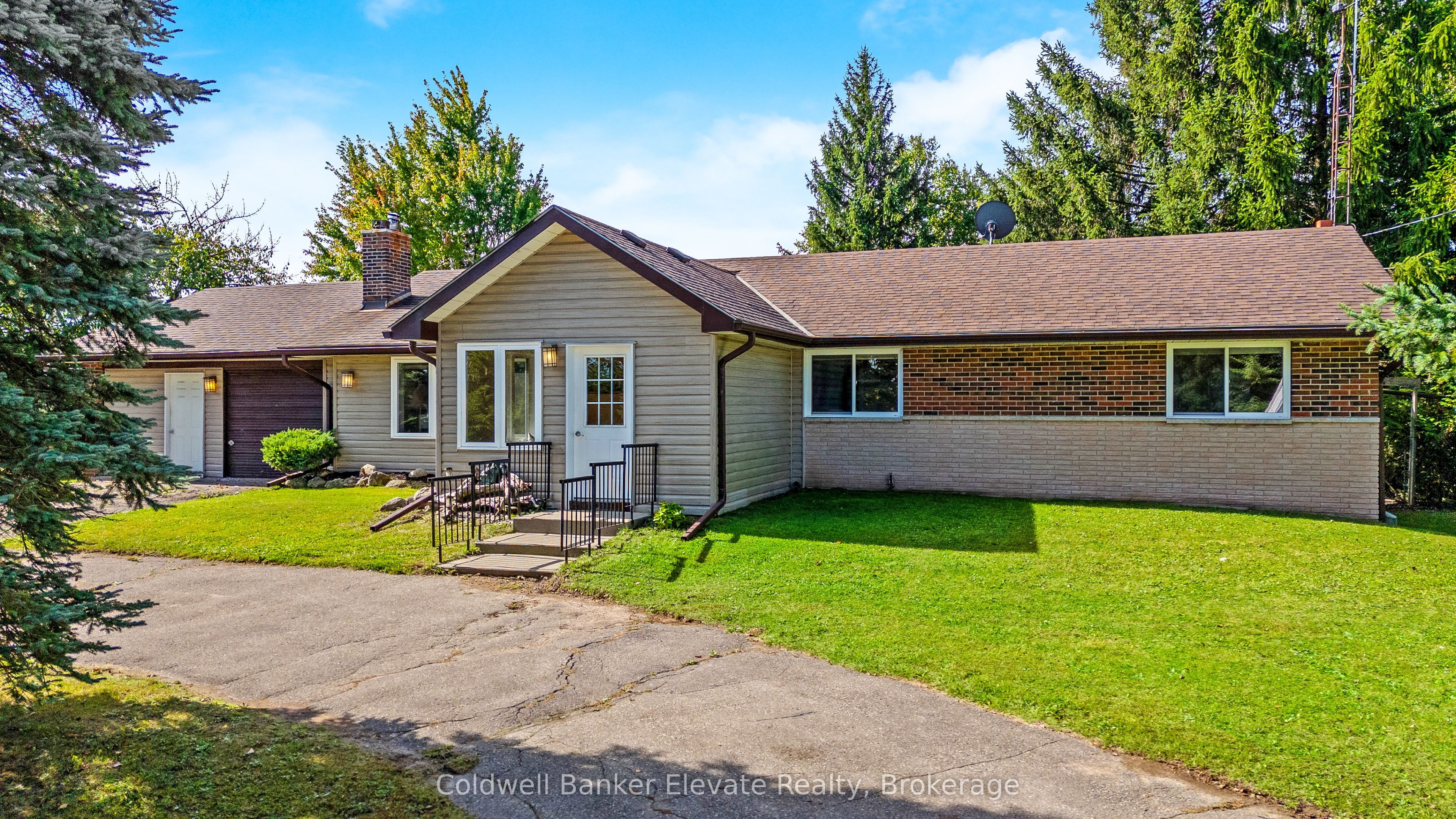 14360 Sixth Line Property Photo 4