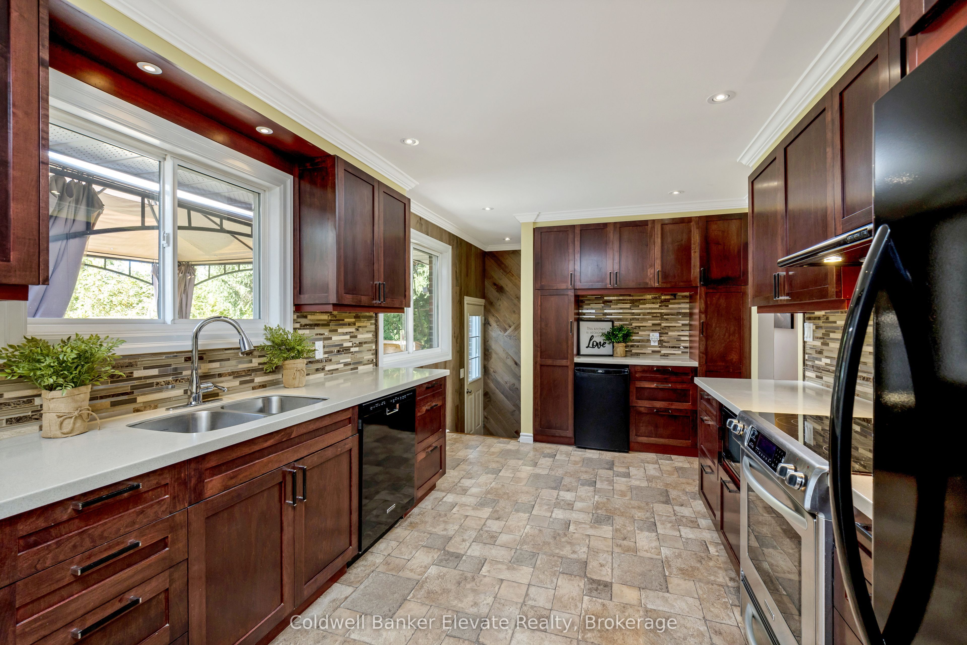 14360 Sixth Line Property Photo 16