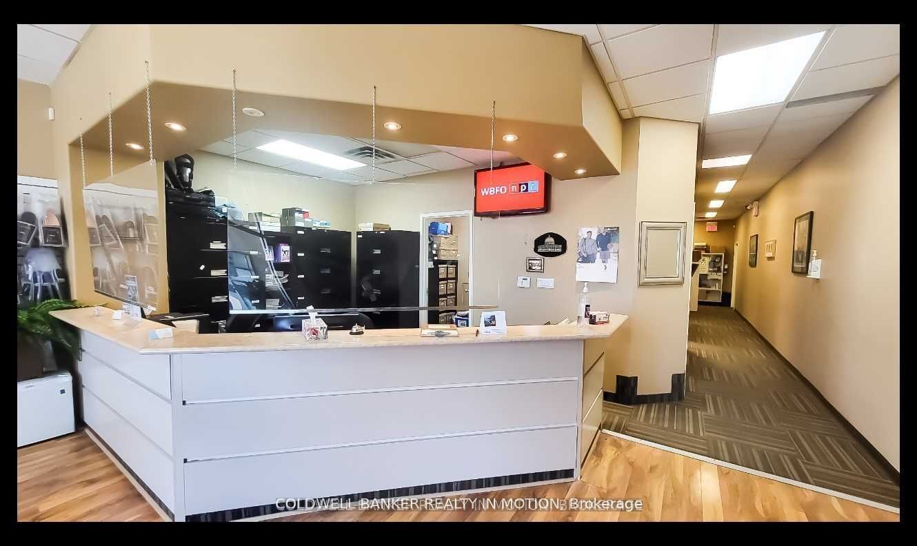 5025 Heatherleigh Ave Property Photo 4