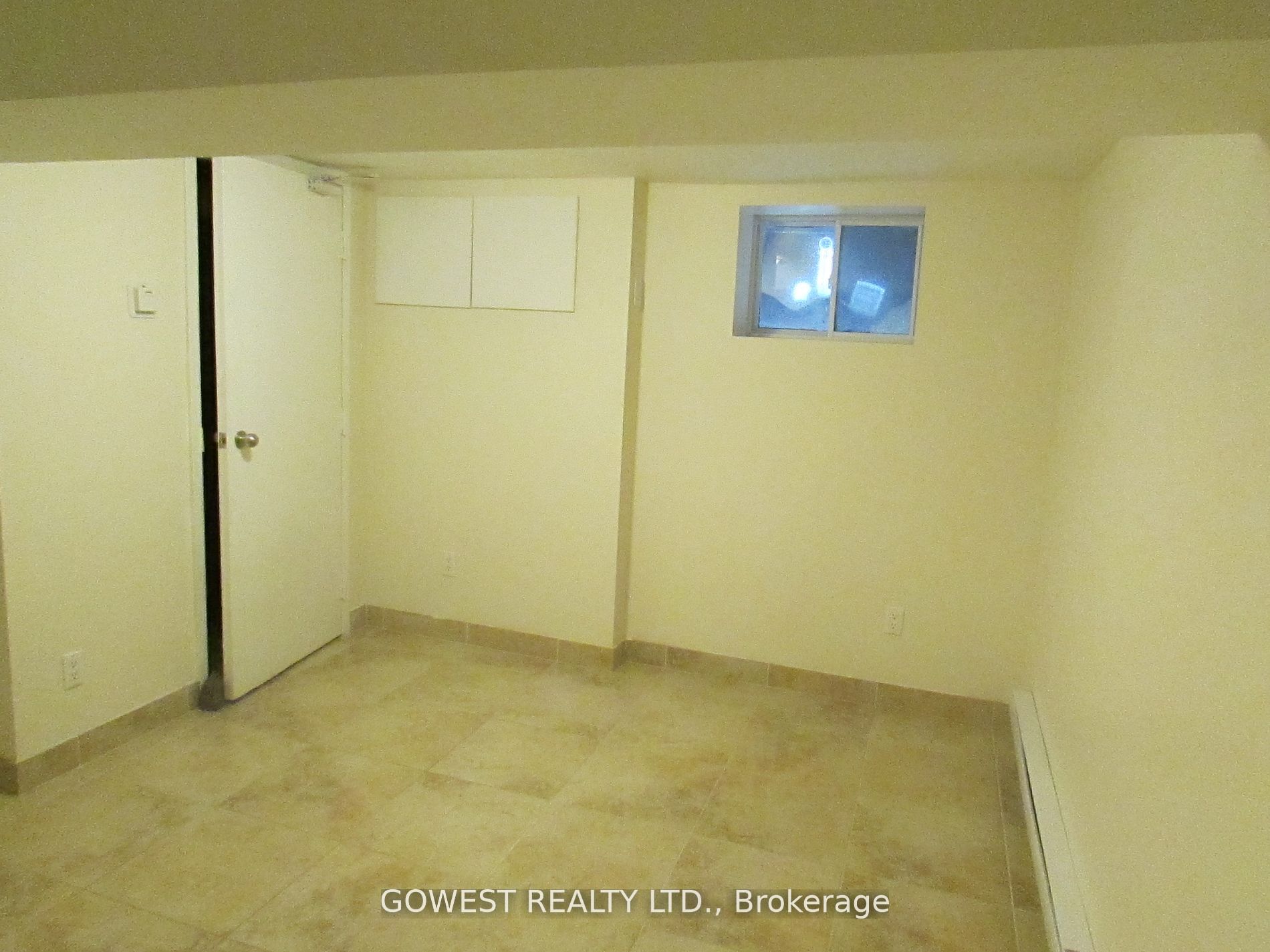 #bsmt - 2011 Dundas Street Property Photo 4