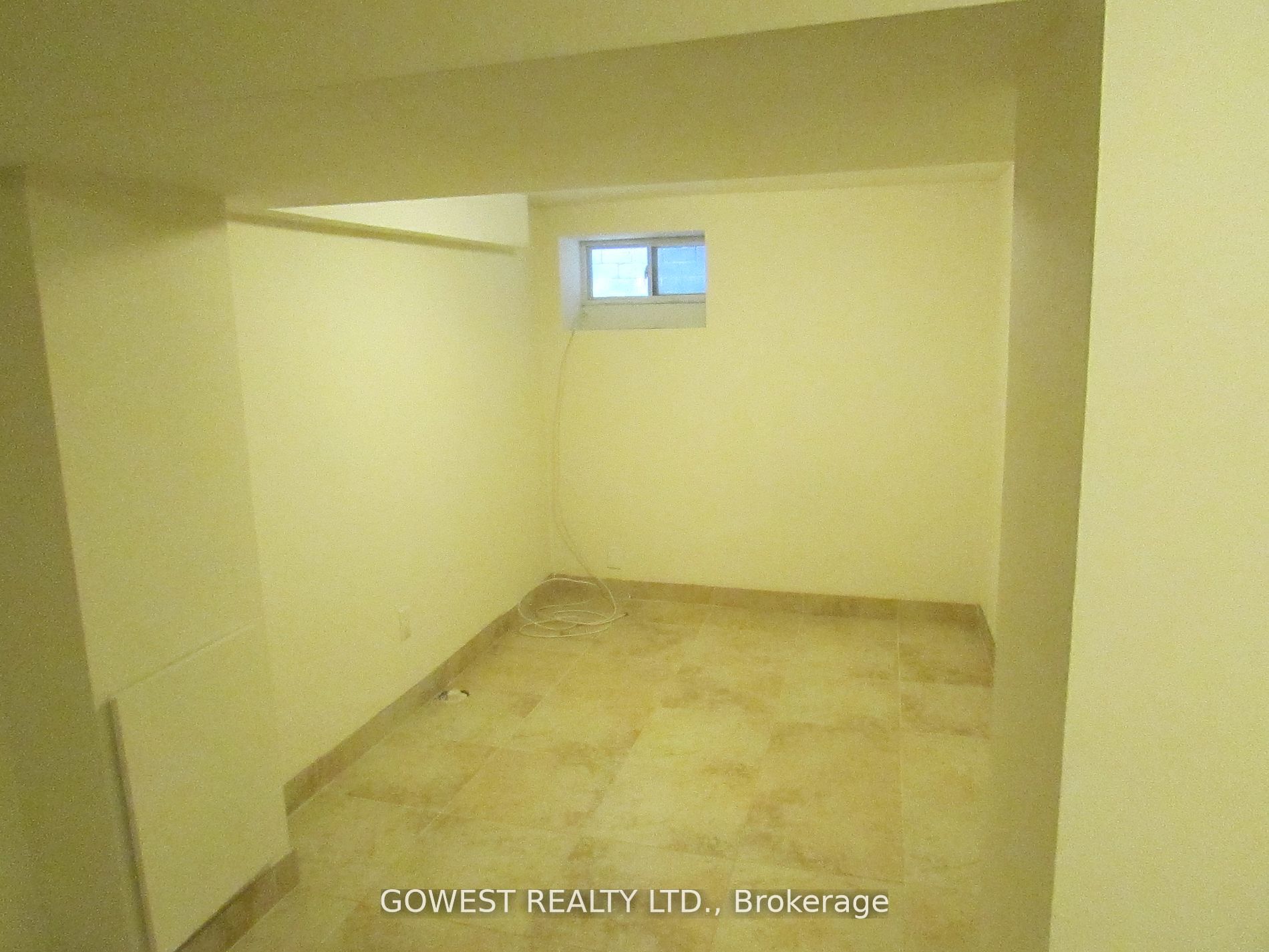 #bsmt - 2011 Dundas Street Property Photo 8