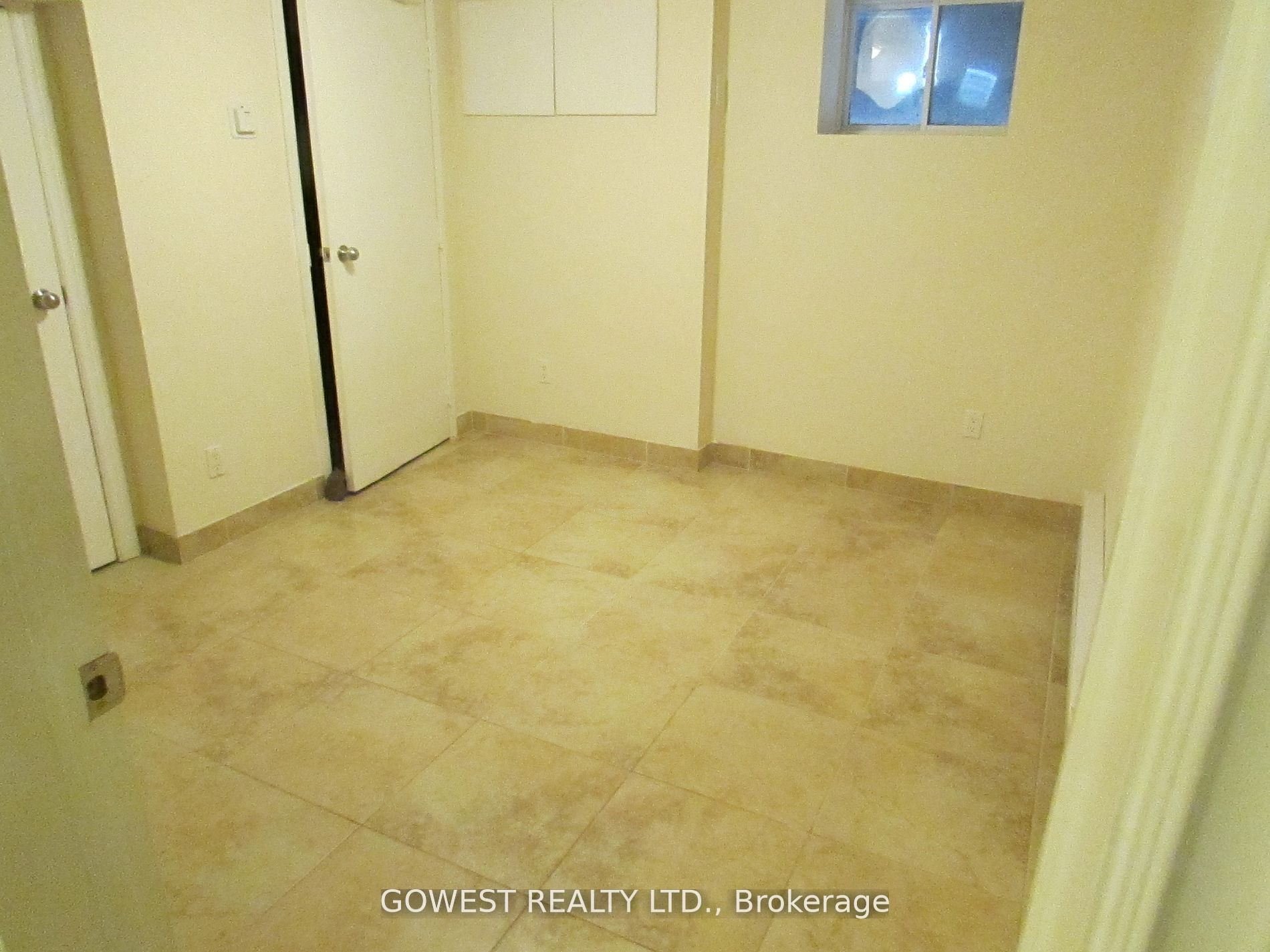 #bsmt - 2011 Dundas Street Property Photo 10