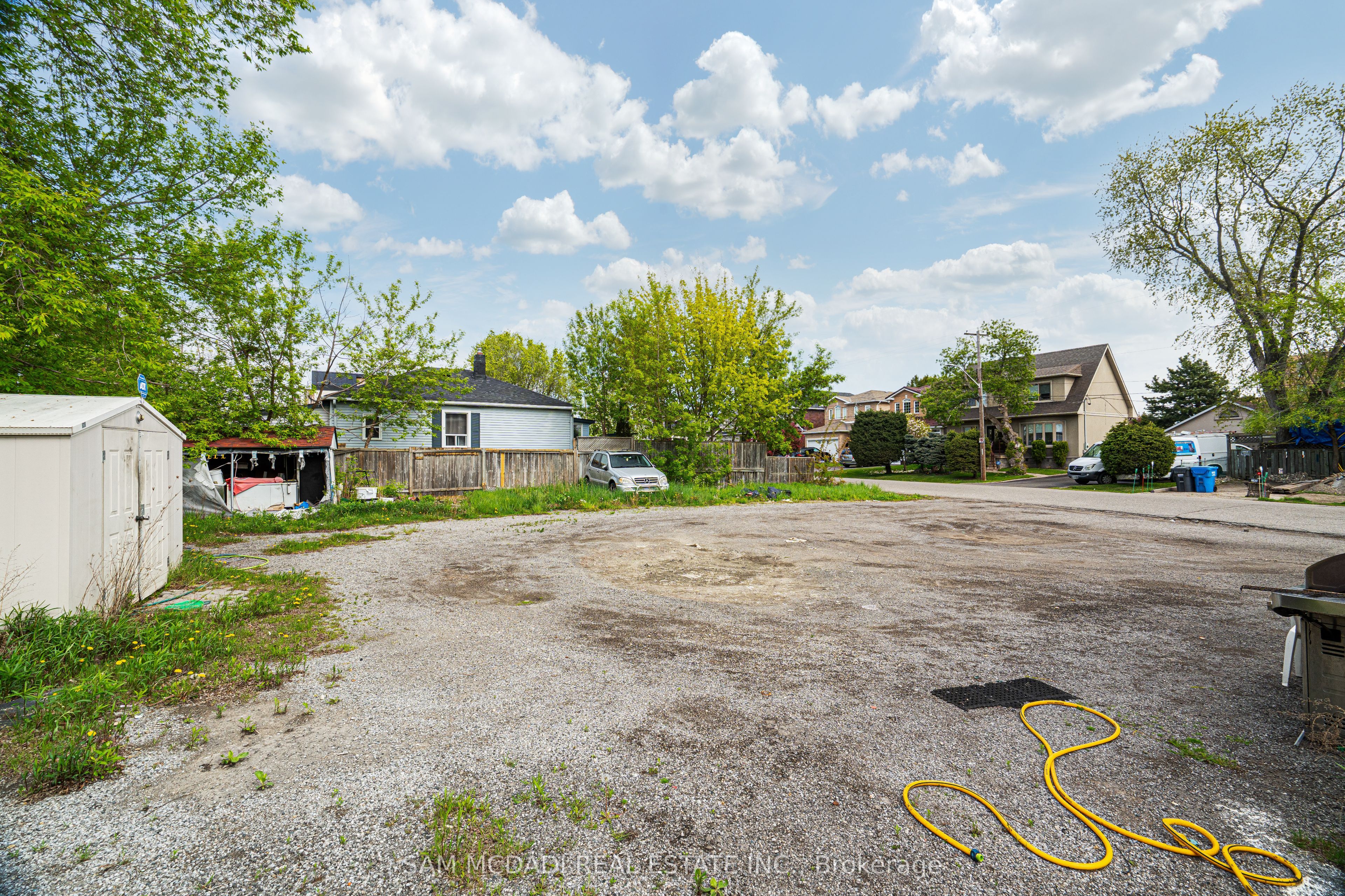 735 Lake Shore Rd E Property Photo 11