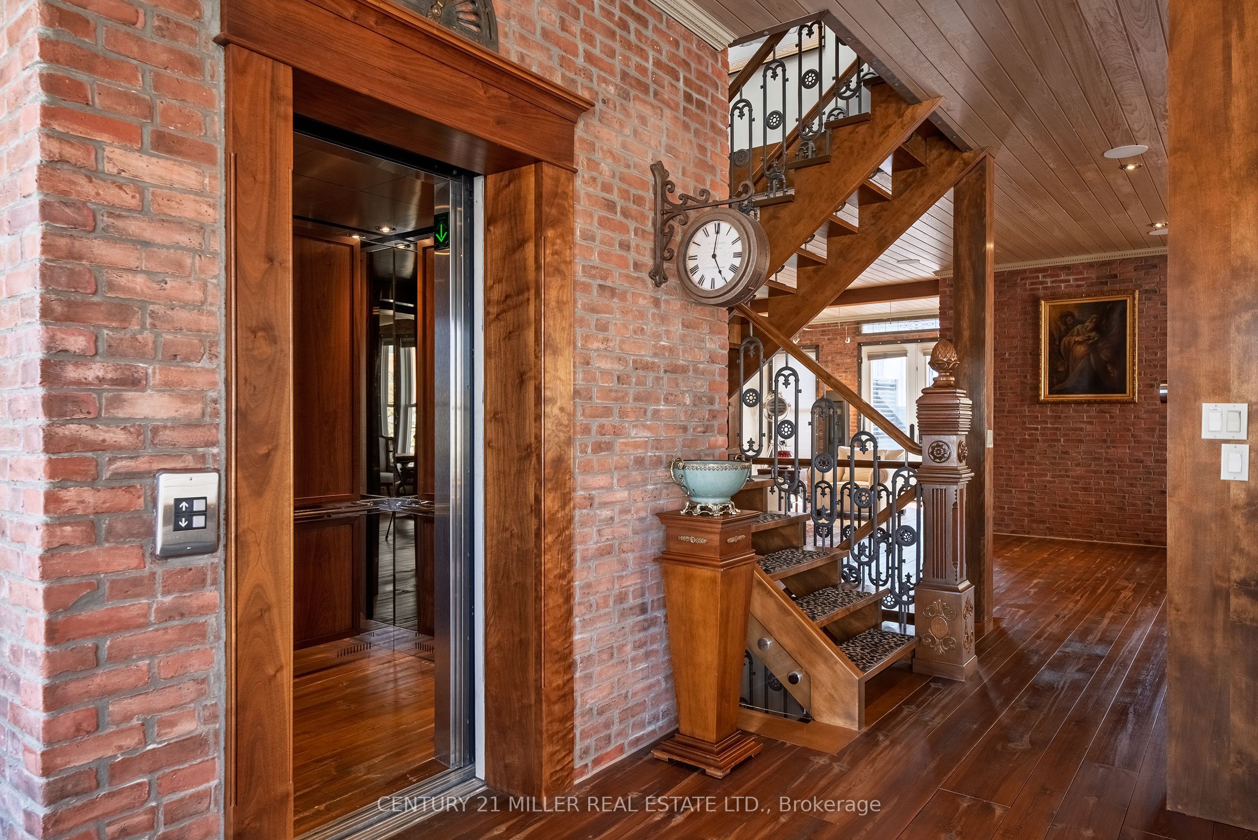 239 Church Street Property Photo 5