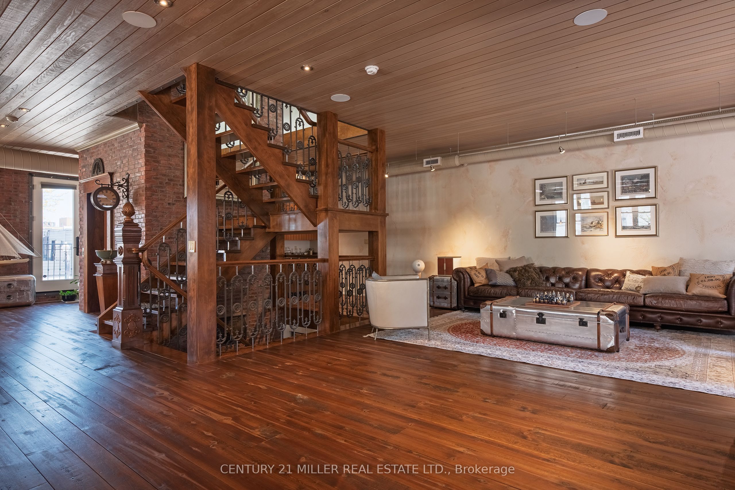 239 Church Street Property Photo 6