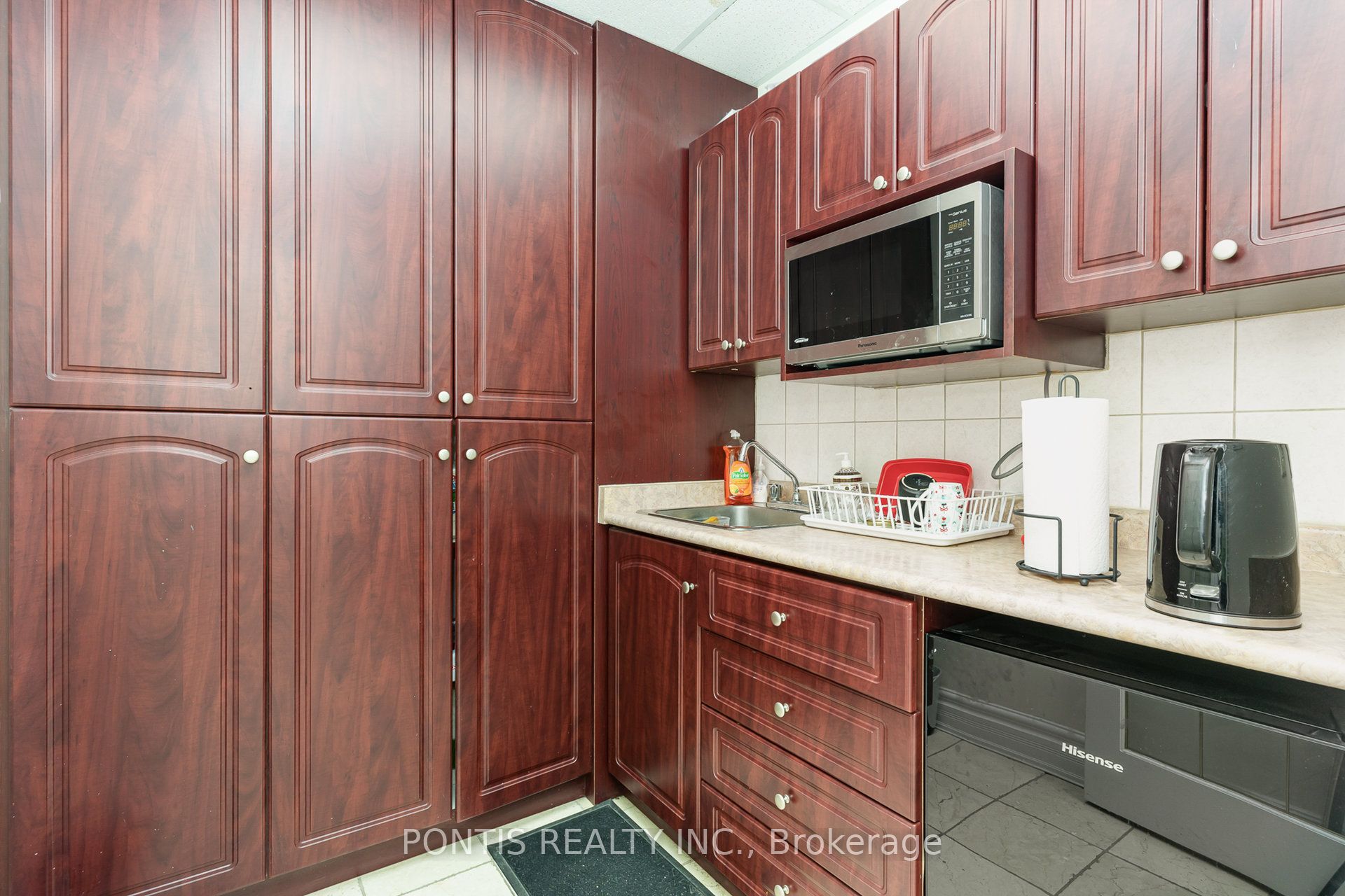 #205 - 4515 Ebenezer Road Property Photo 15
