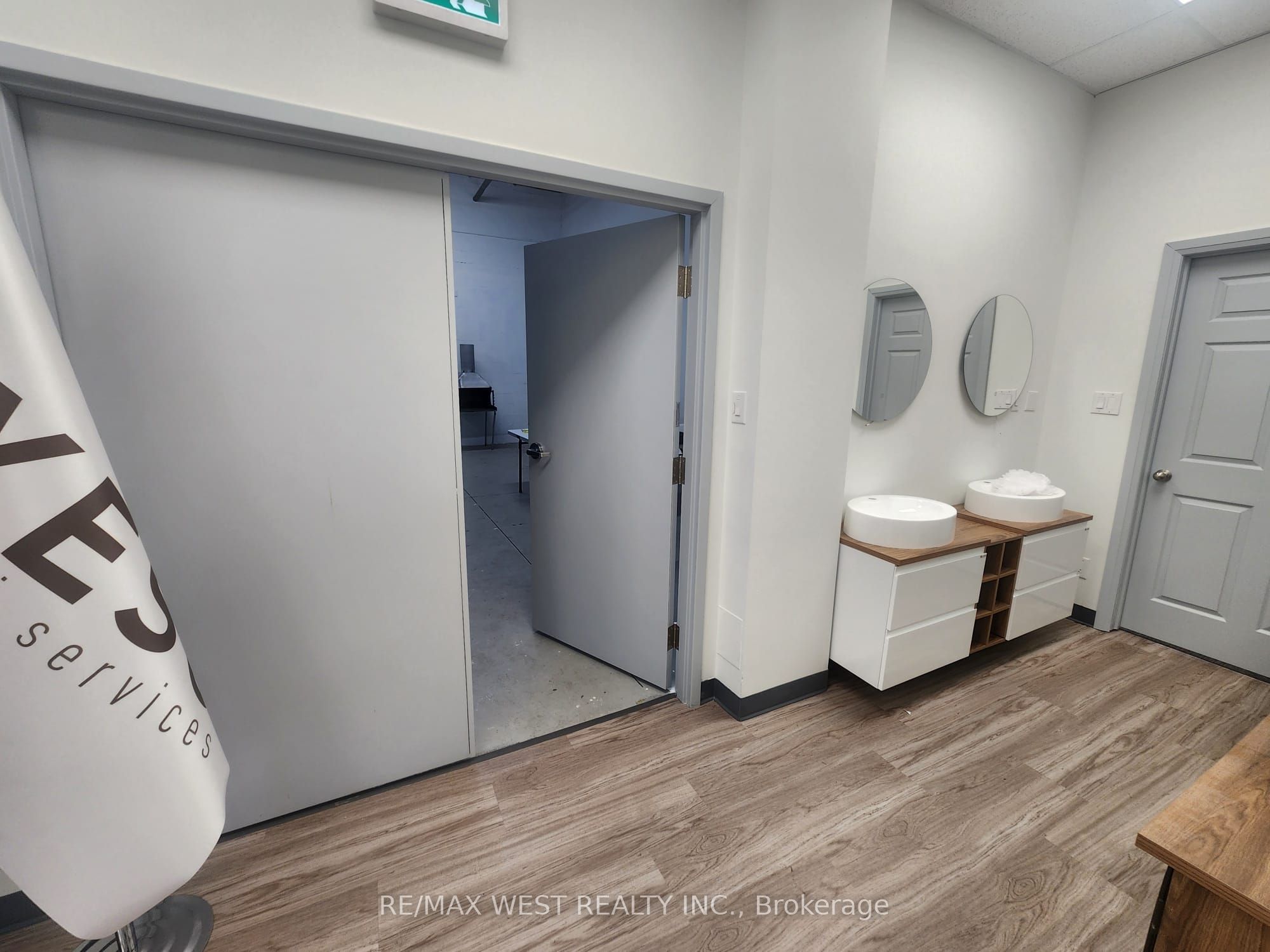4181 Sladeview Cres Property Photo 16