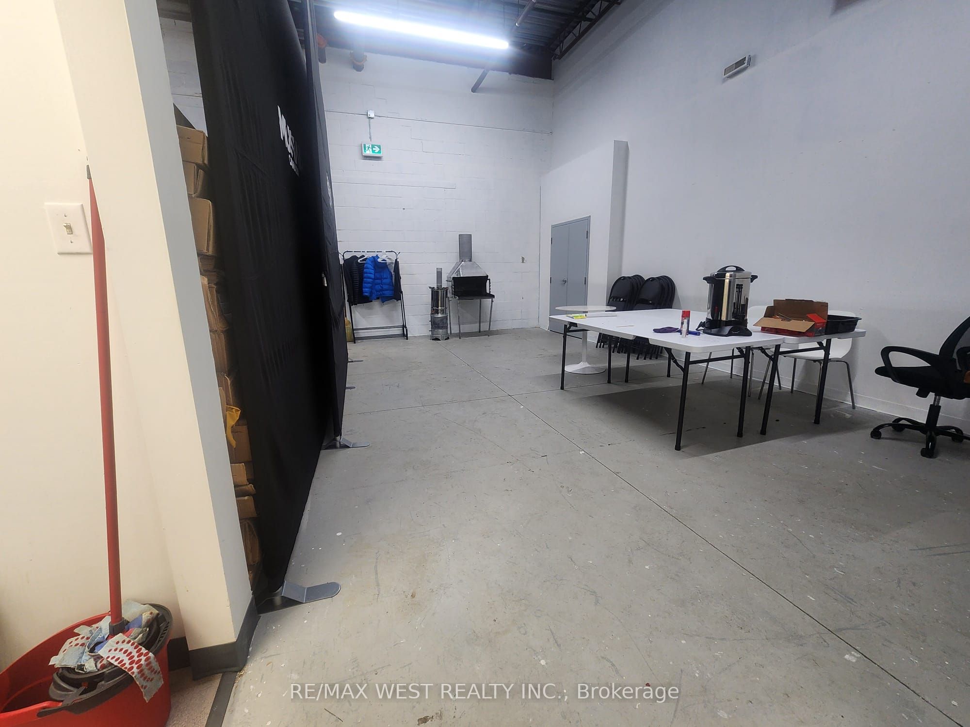 4181 Sladeview Cres Property Photo 21
