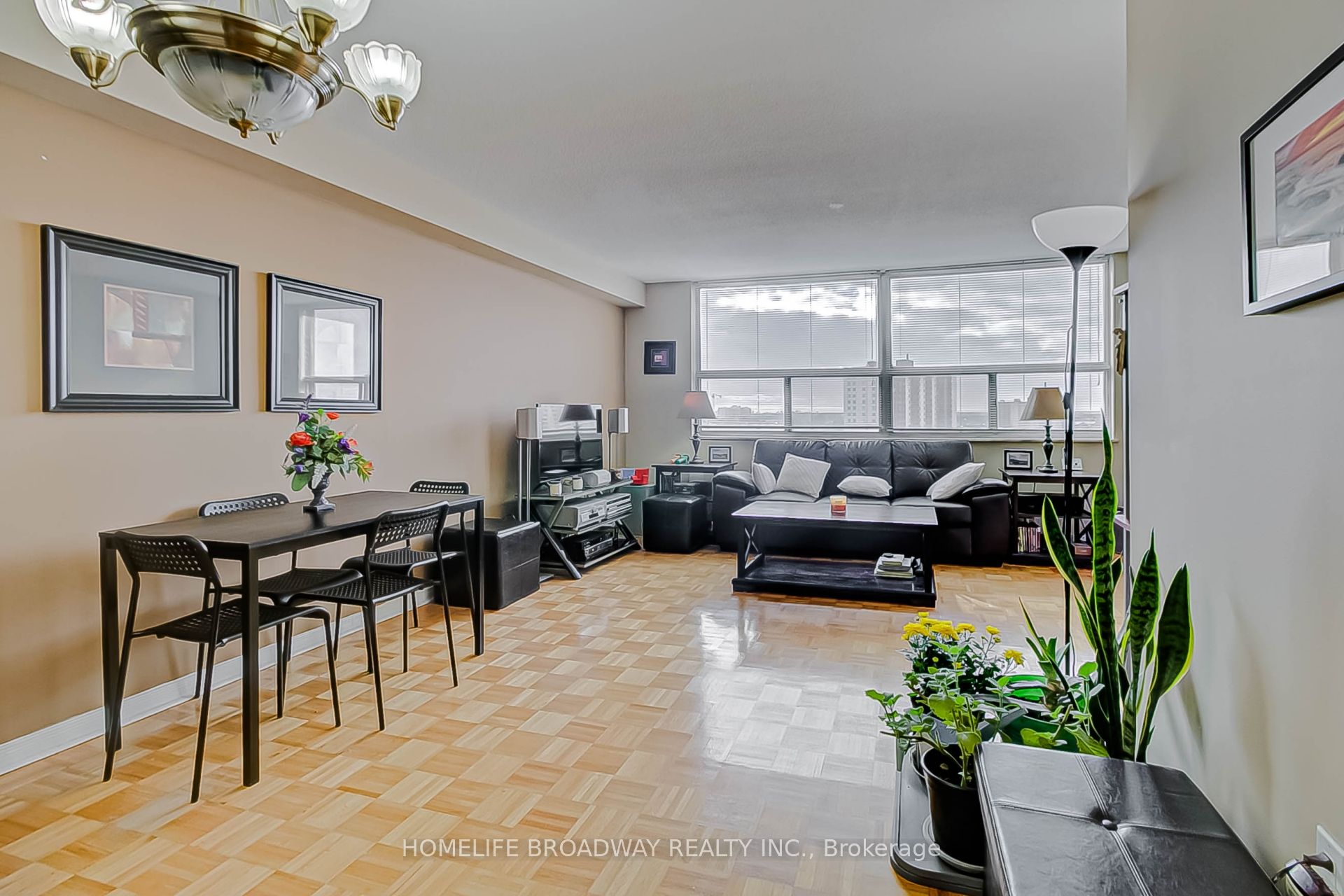 #1006 - 10 Tobermory Drive Property Photo 4