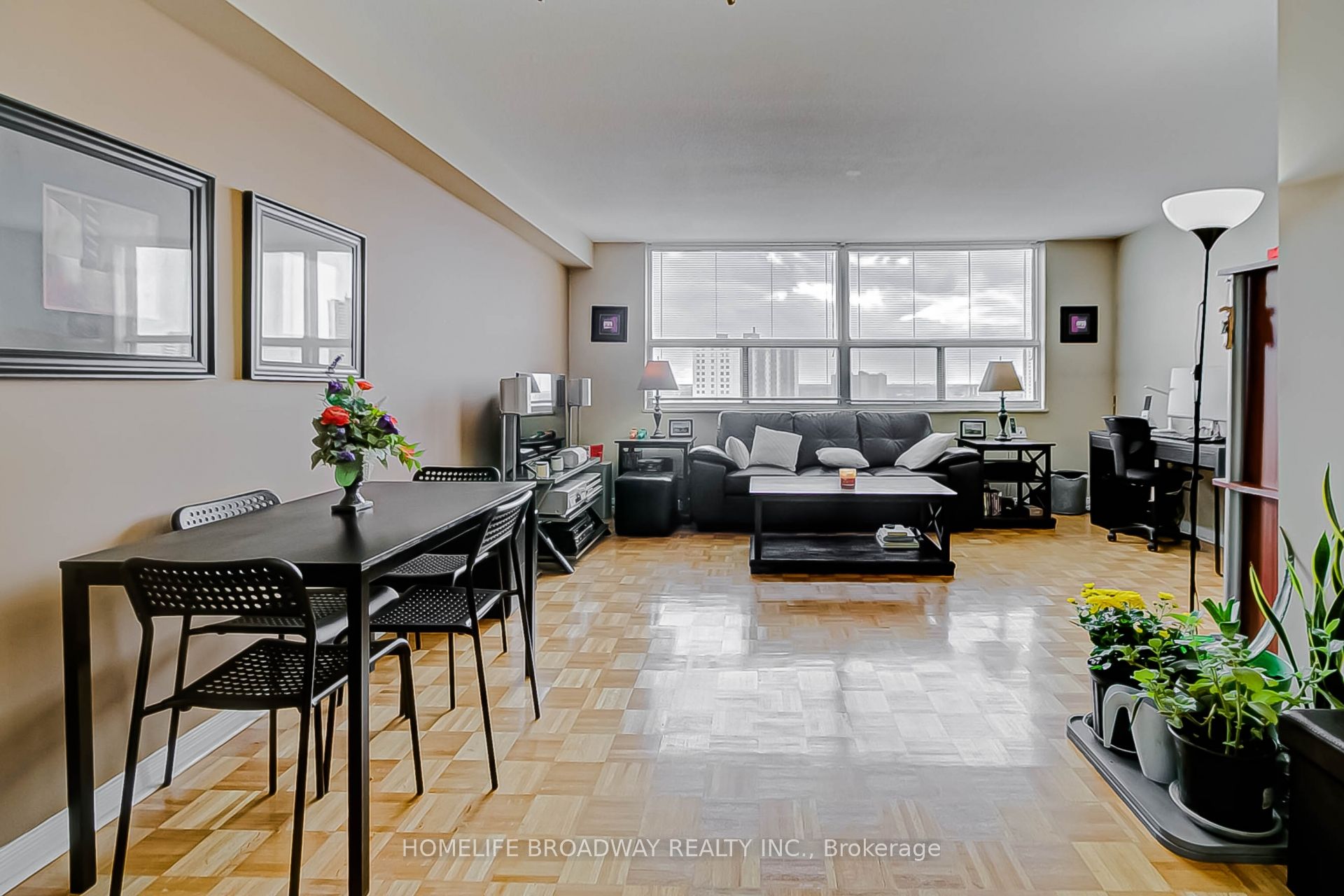 #1006 - 10 Tobermory Drive Property Photo 5