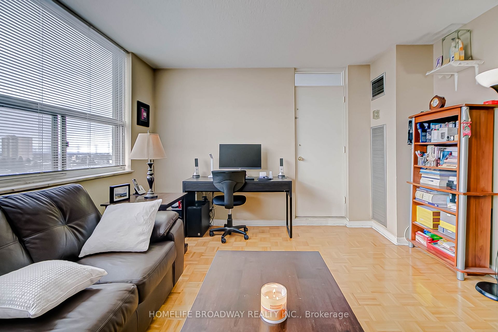 #1006 - 10 Tobermory Drive Property Photo 9