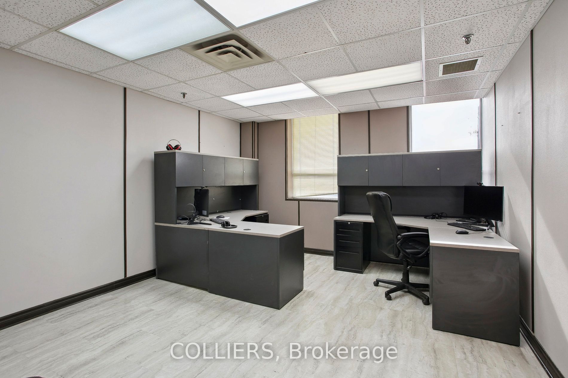 #unit 2 - 1485 Speers Road Property Photo 7