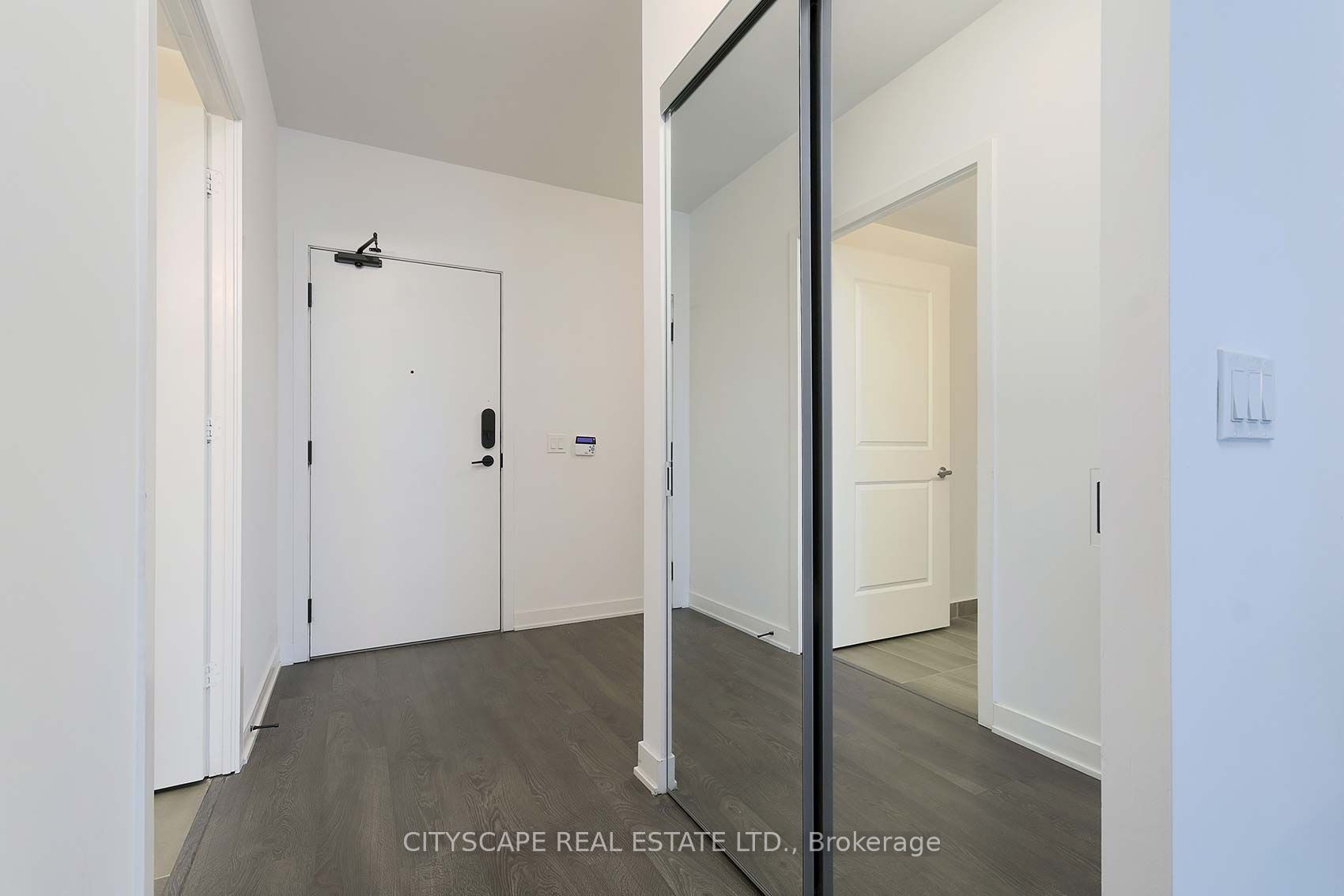 #1805 - 4675 Metcalfe Avenue Property Photo 7