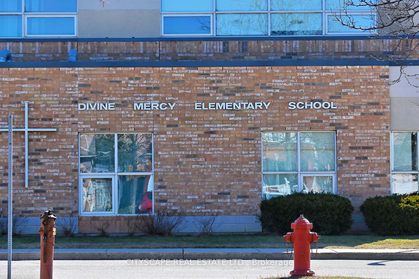 #1805 - 4675 Metcalfe Avenue Property Photo 37