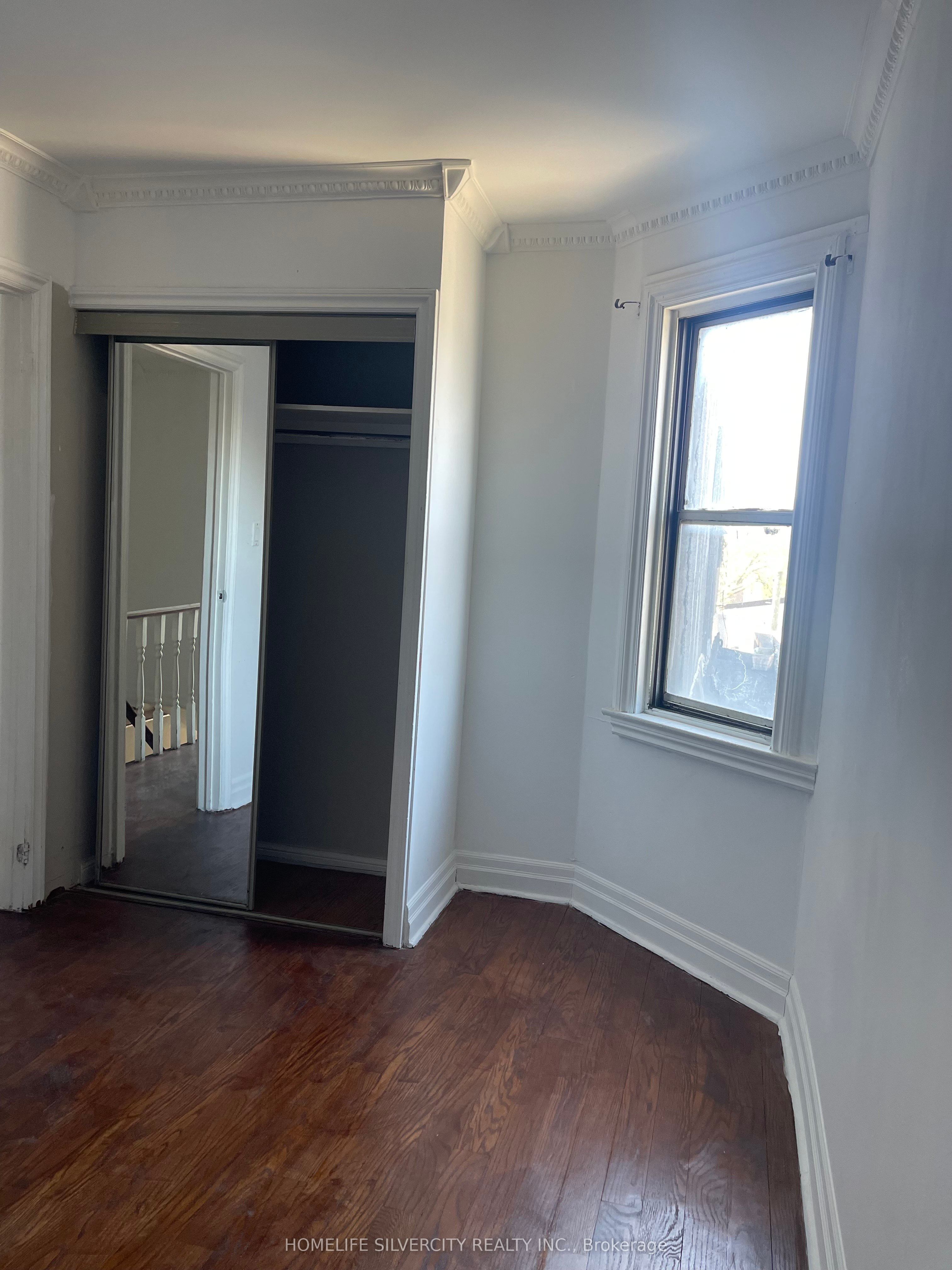 507-509 Rogers Road Property Photo 4