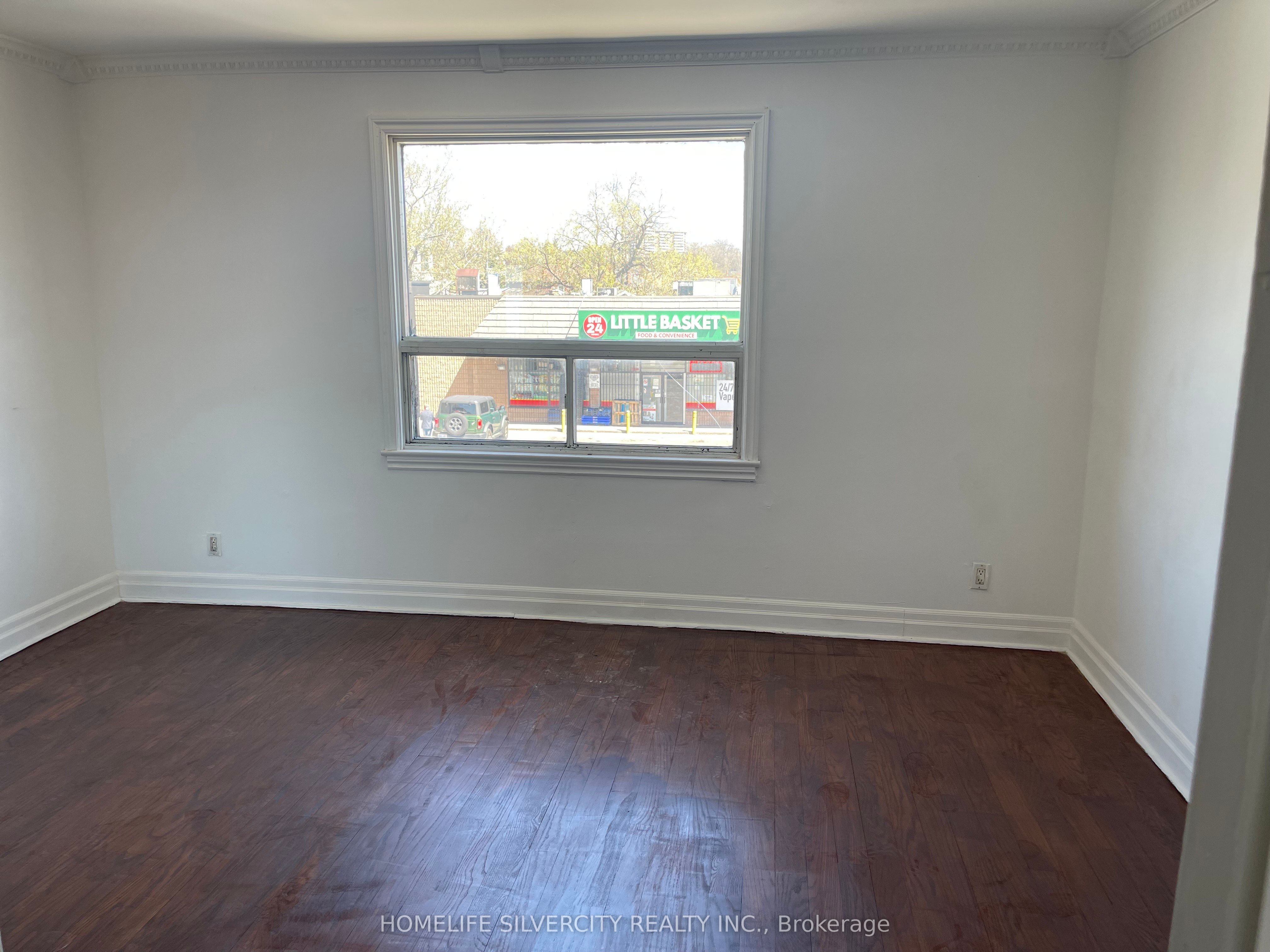 507-509 Rogers Road Property Photo 5
