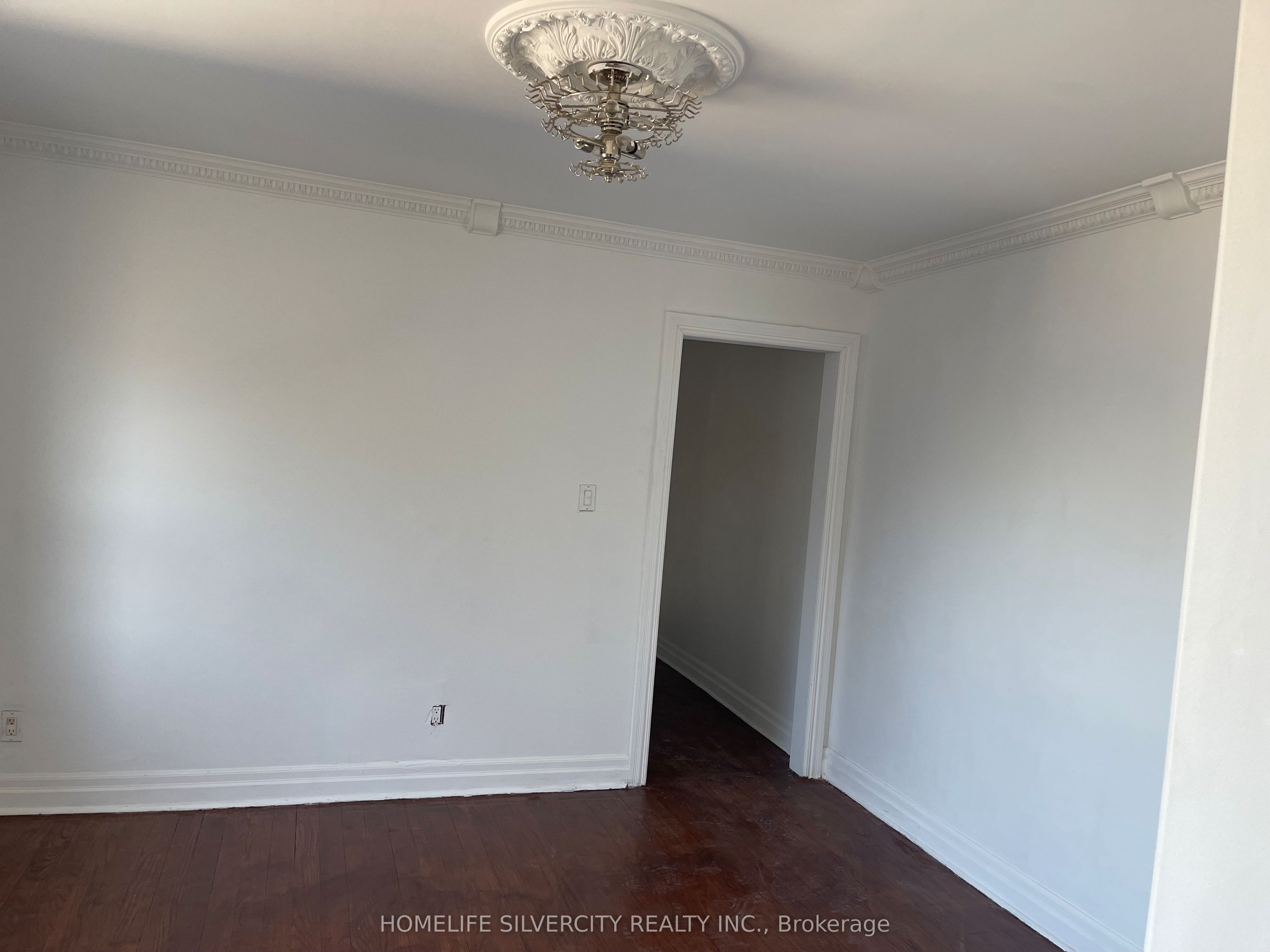 507-509 Rogers Road Property Photo 7