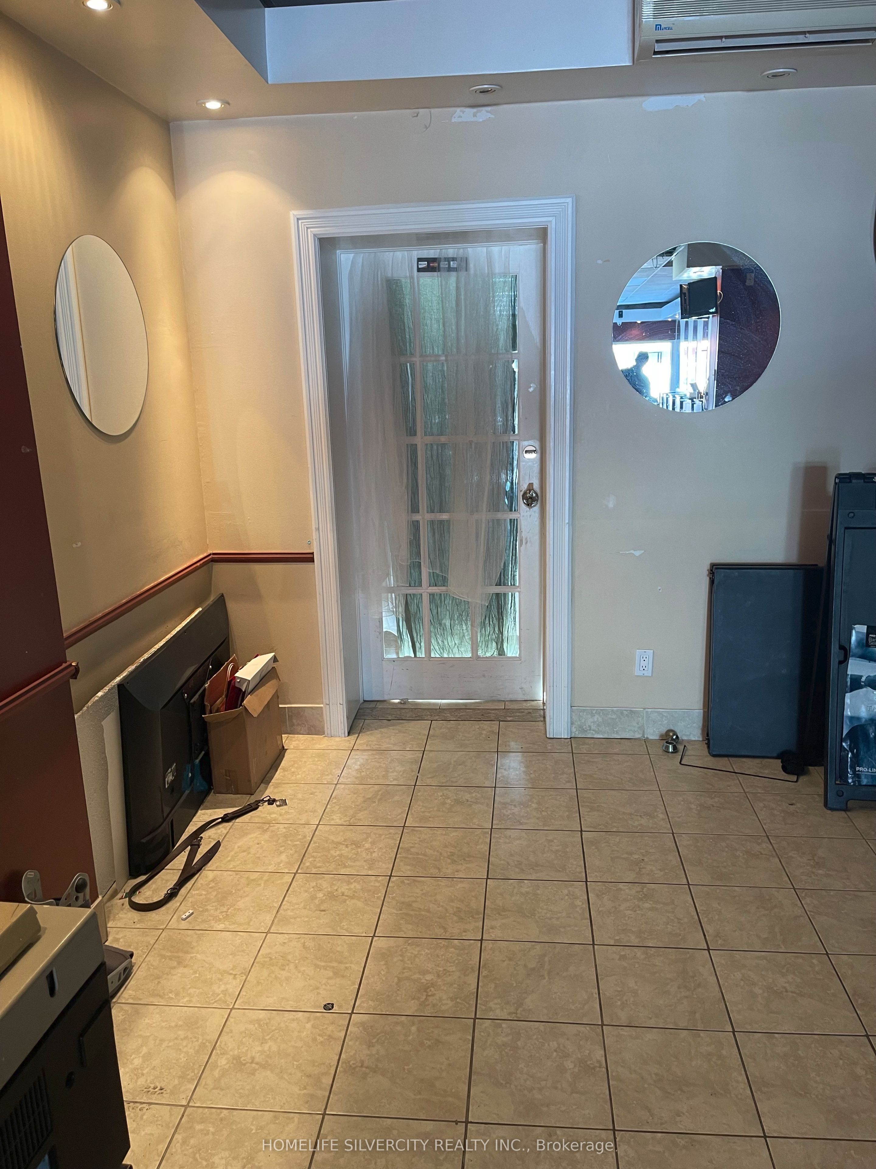 507-509 Rogers Road Property Photo 10