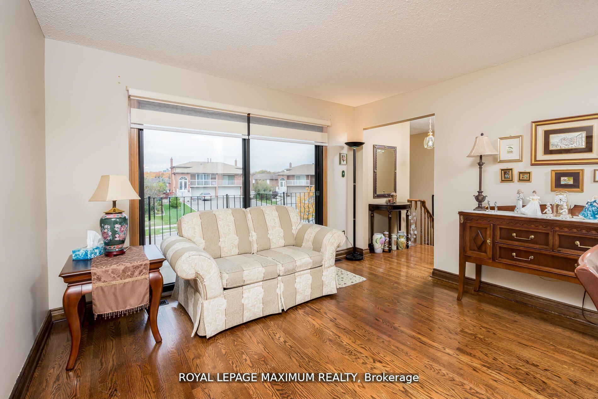 44 Flagstick Court Property Photo 6