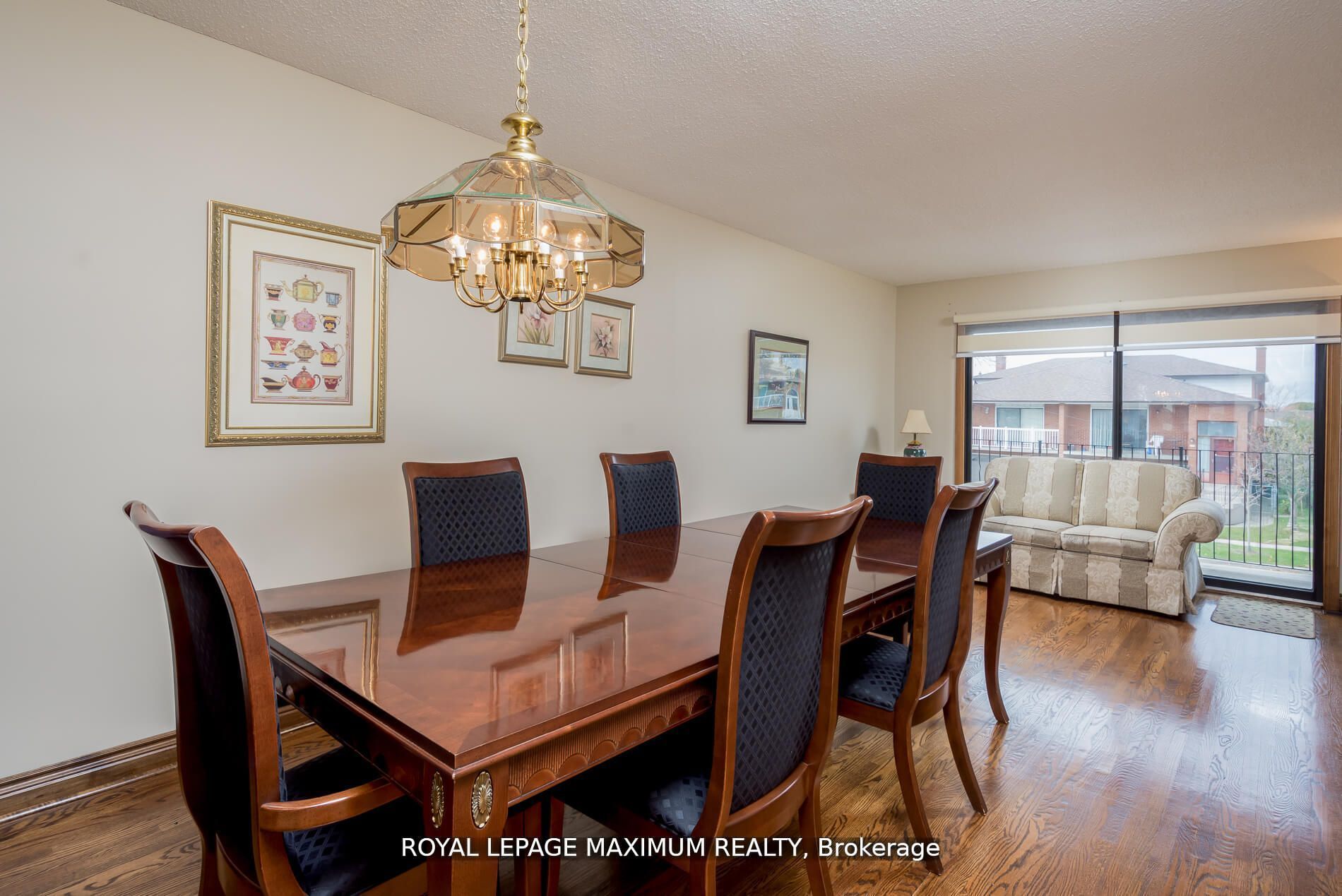 44 Flagstick Court Property Photo 9