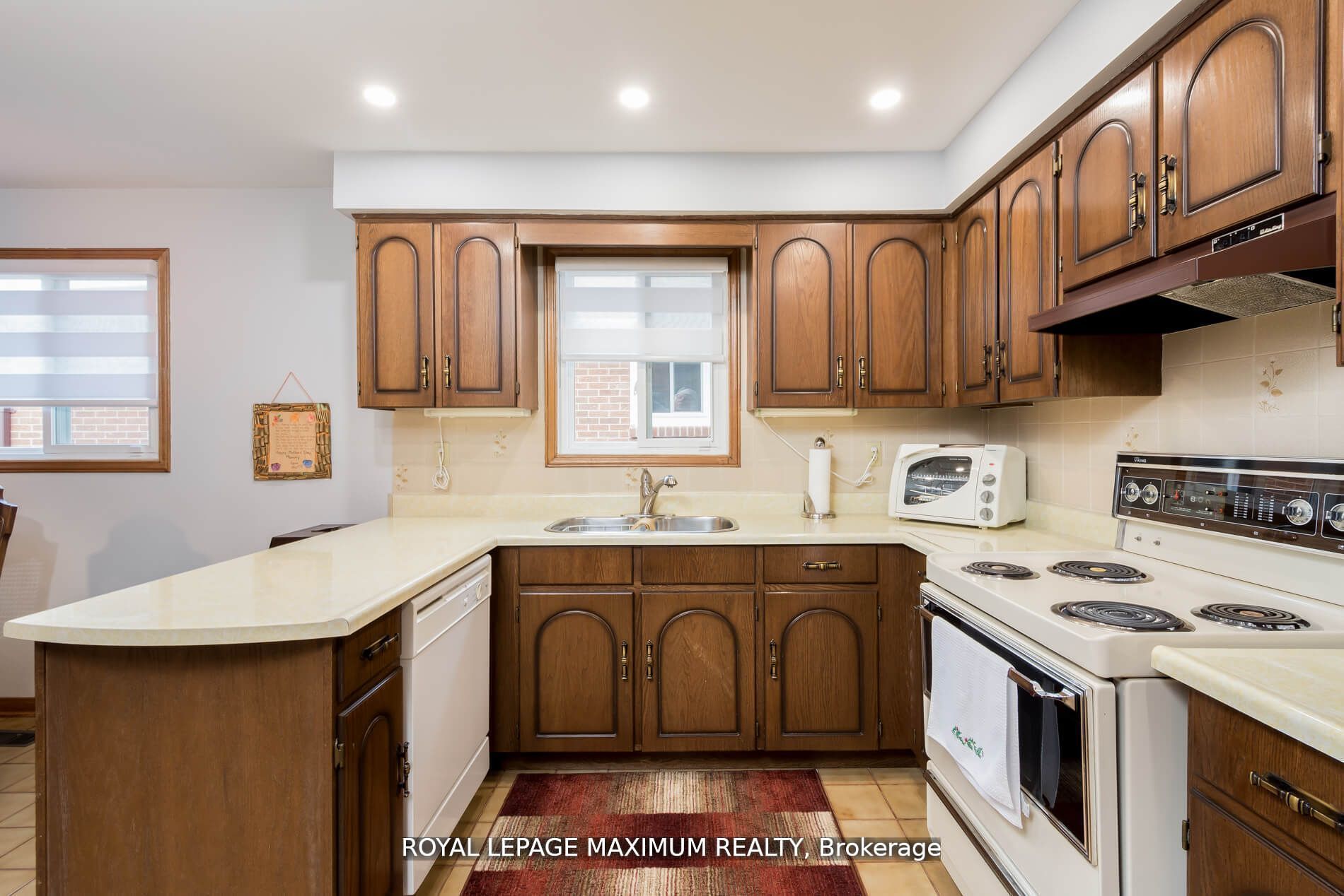 44 Flagstick Court Property Photo 13