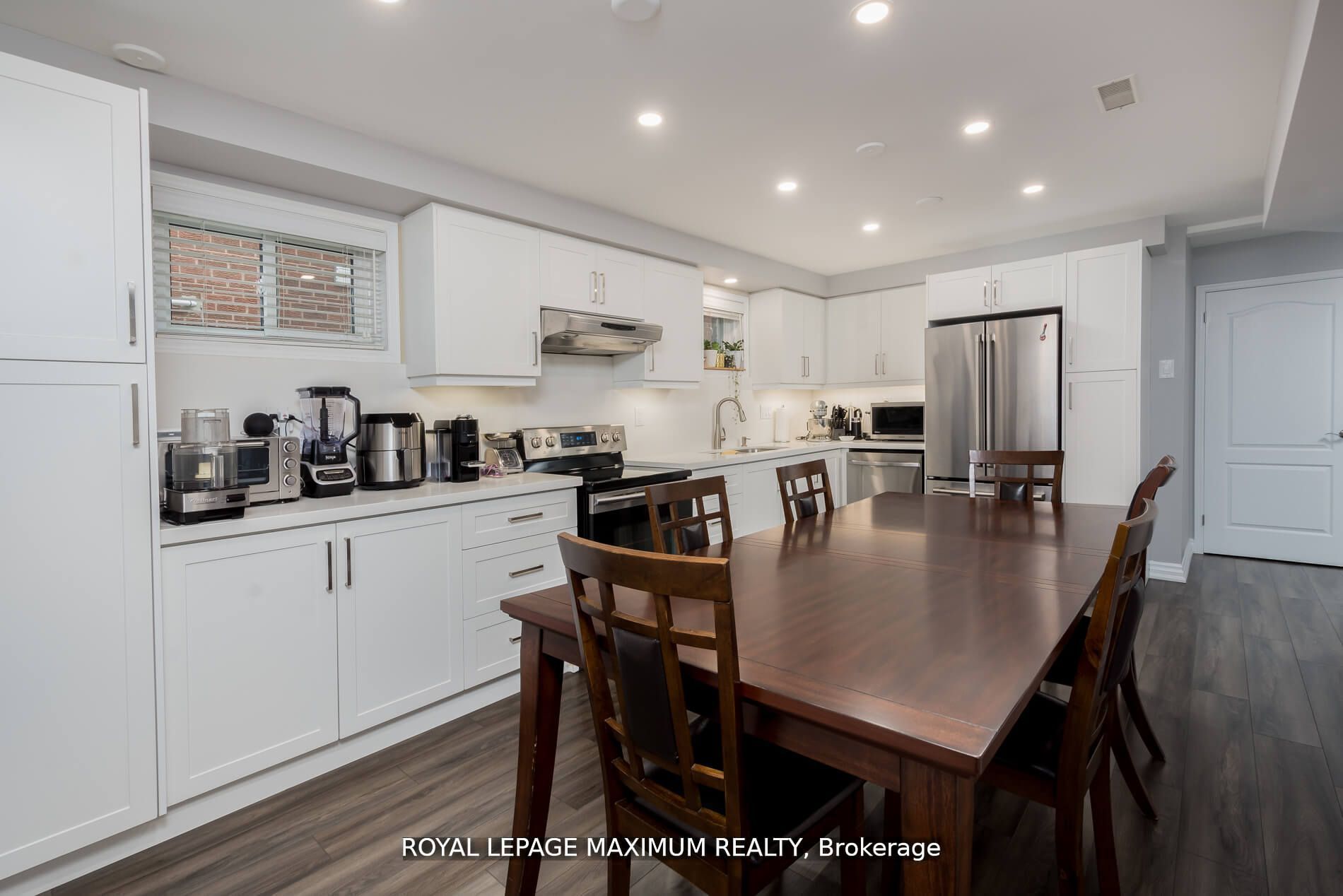 44 Flagstick Court Property Photo 28