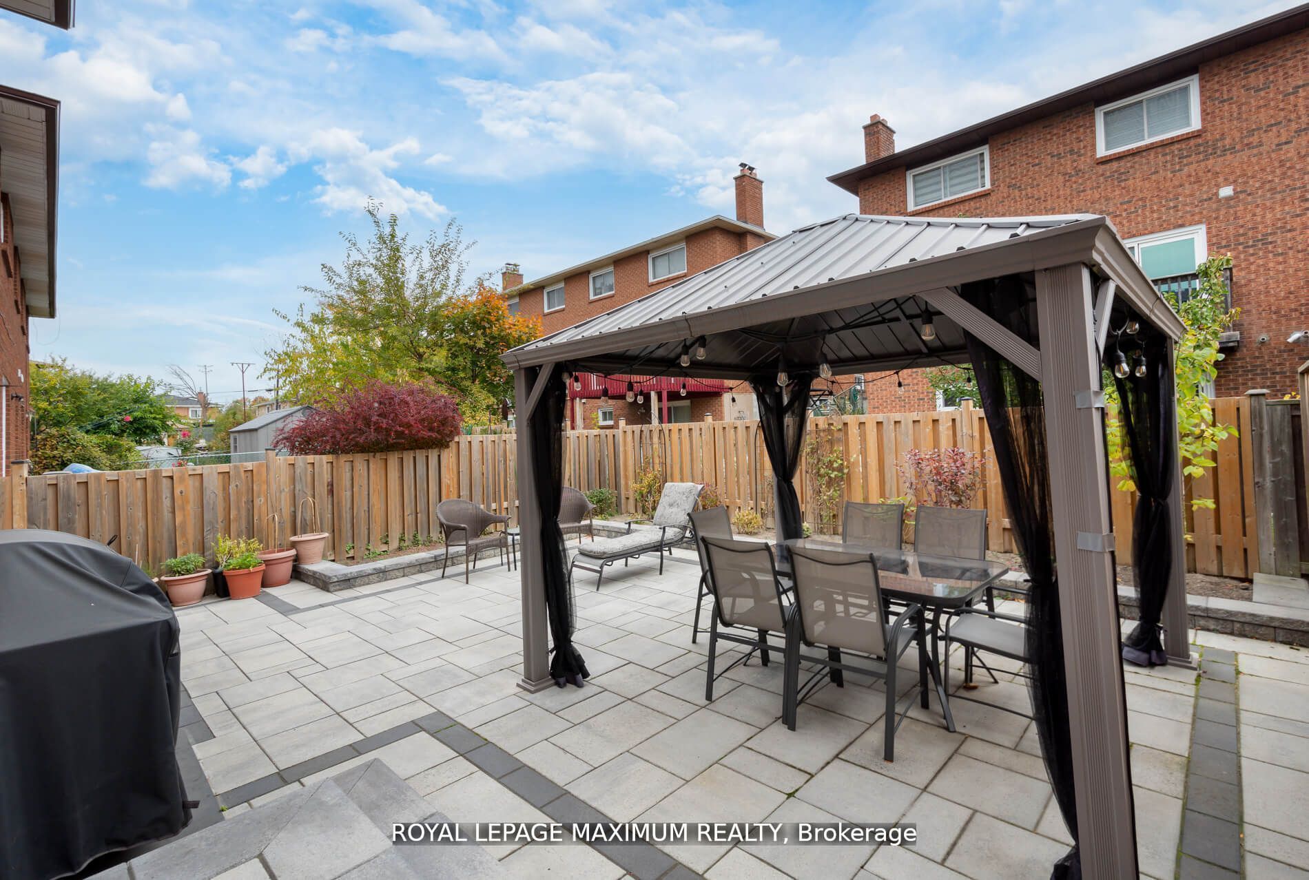 44 Flagstick Court Property Photo 39