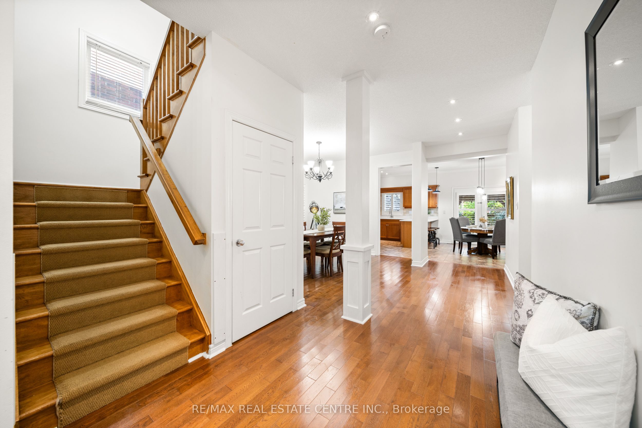 5449 Valleyhigh Drive Property Photo 11