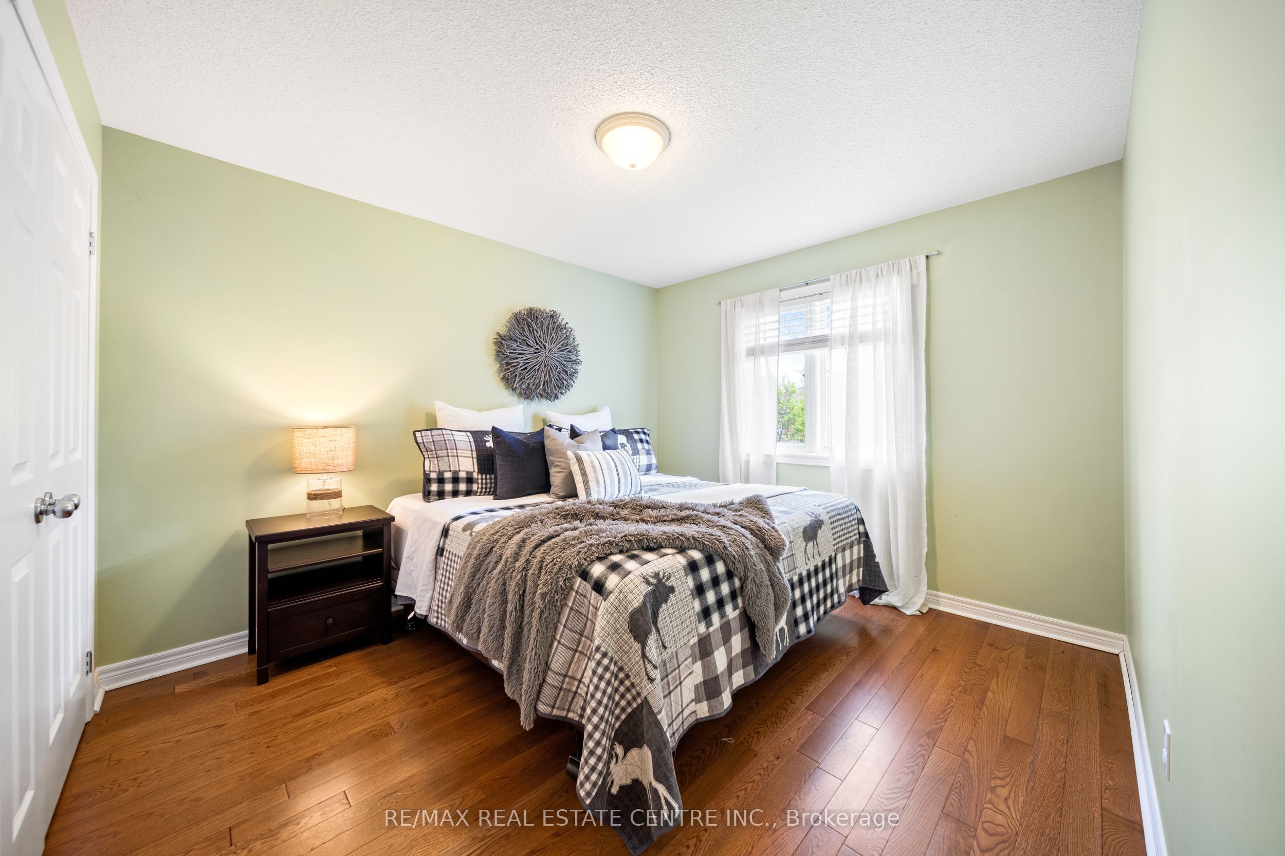 5449 Valleyhigh Drive Property Photo 36