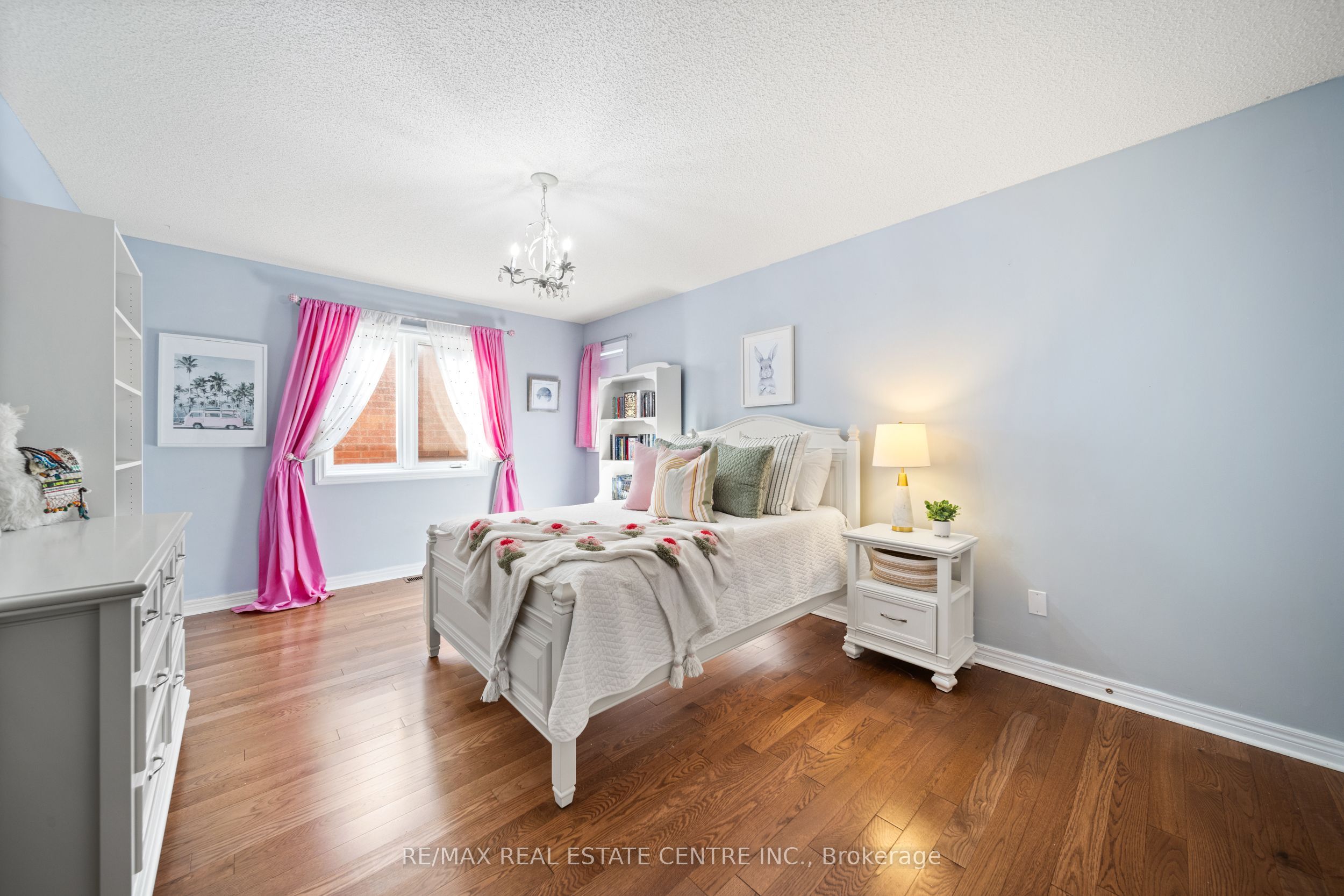 5449 Valleyhigh Drive Property Photo 41
