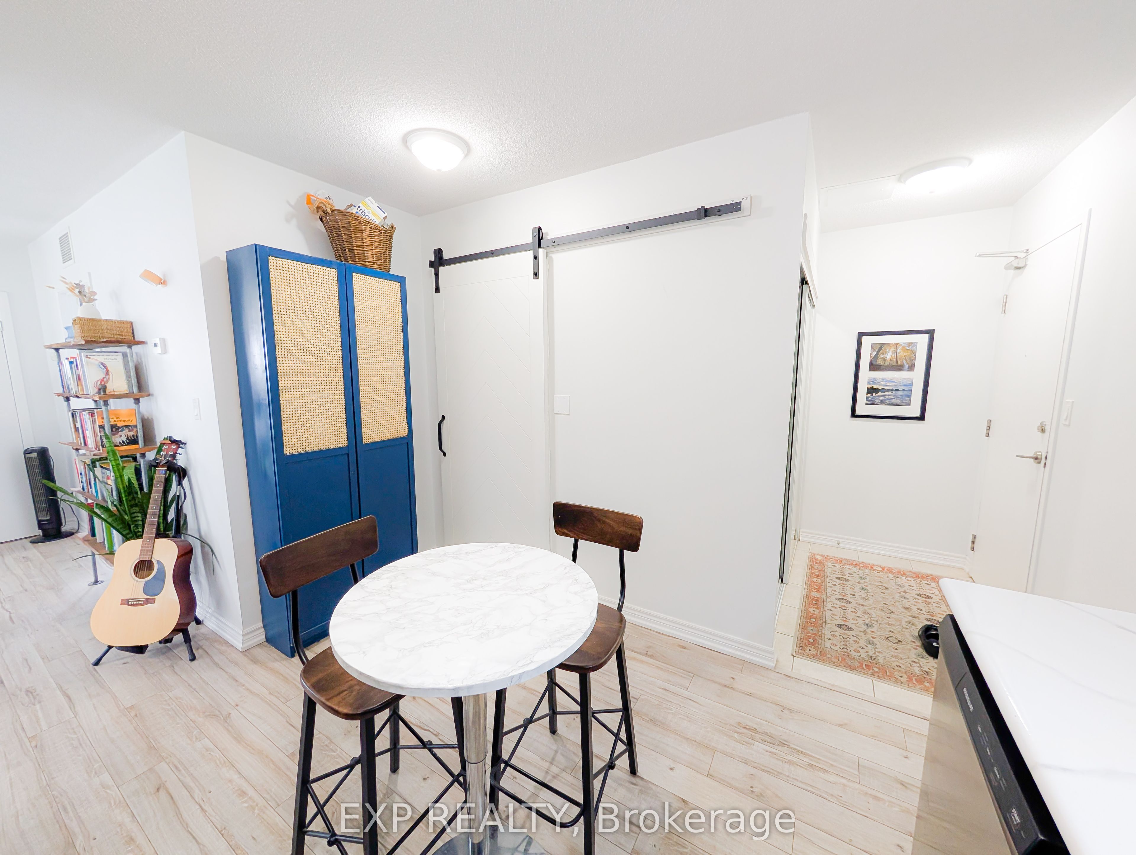 #1010 - 2464 Weston Road Property Photo 8