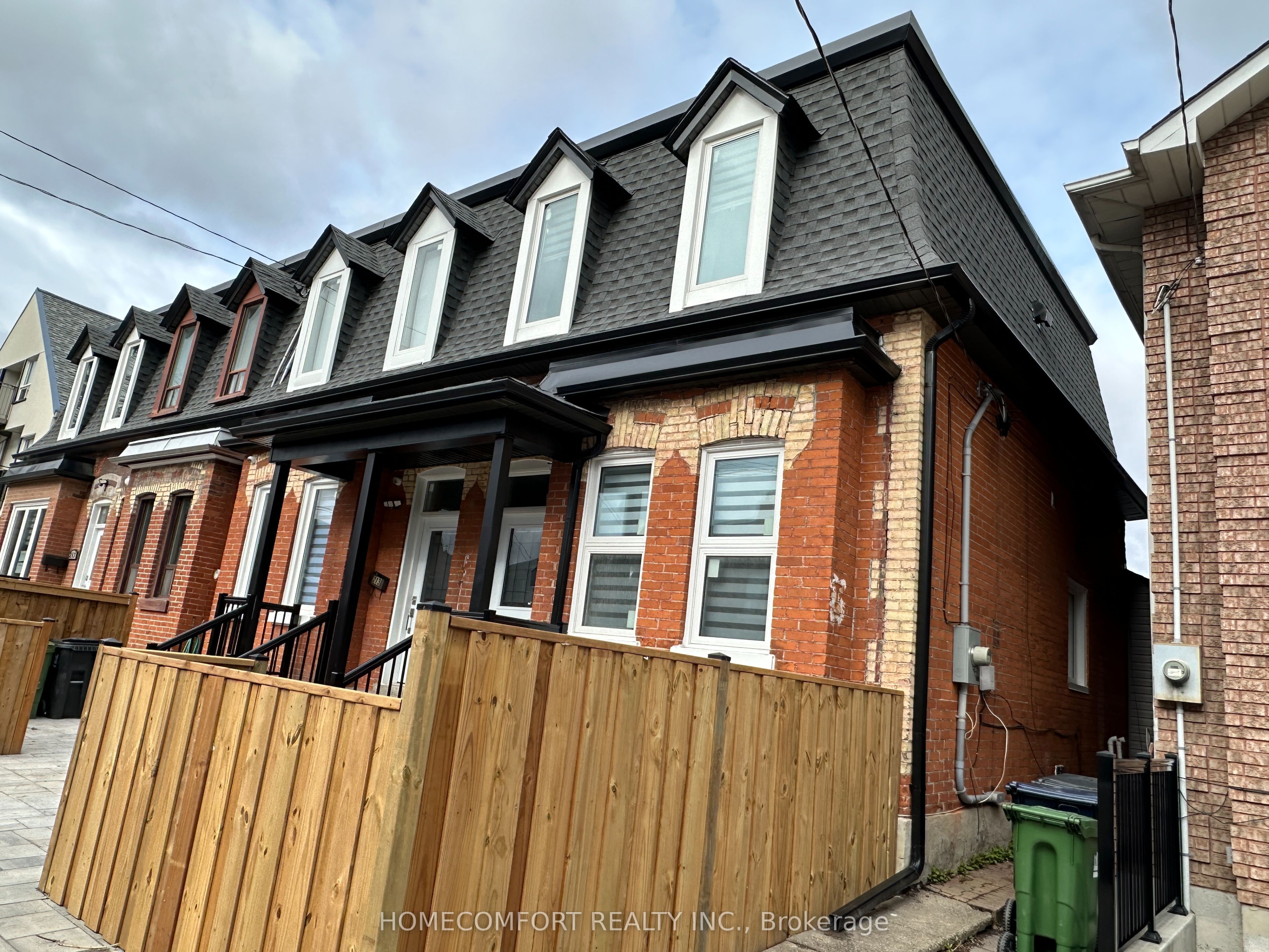 #upper - 211 Osler Street Property Photo 2