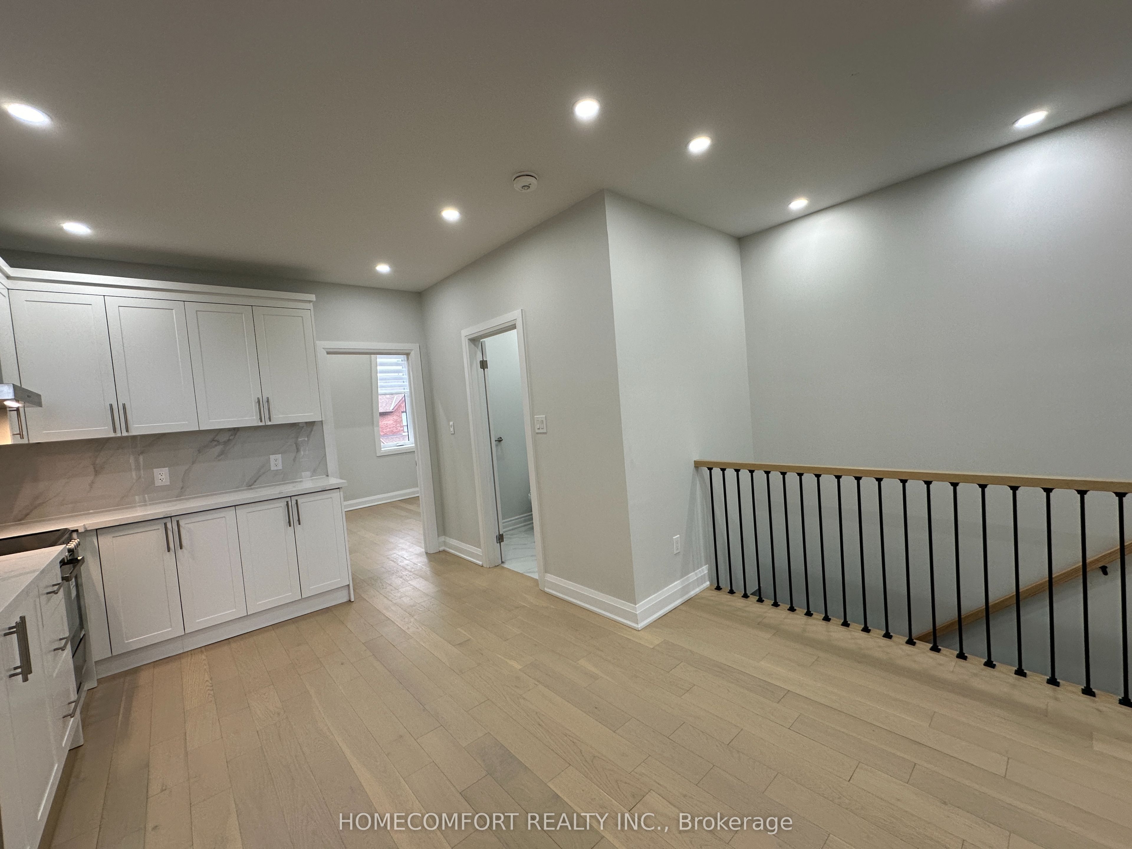 #upper - 211 Osler Street Property Photo 6