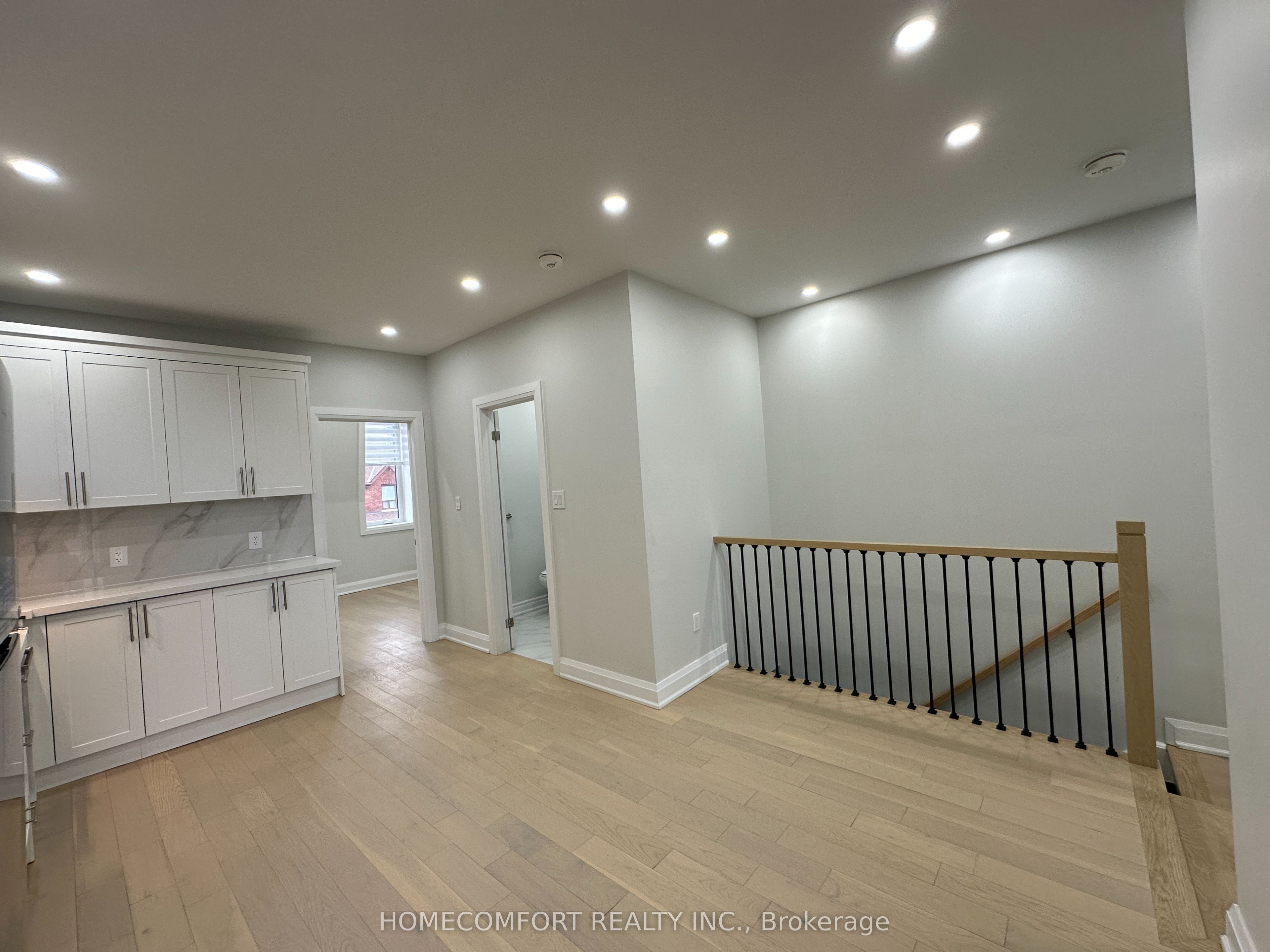 #upper - 211 Osler Street Property Photo 7