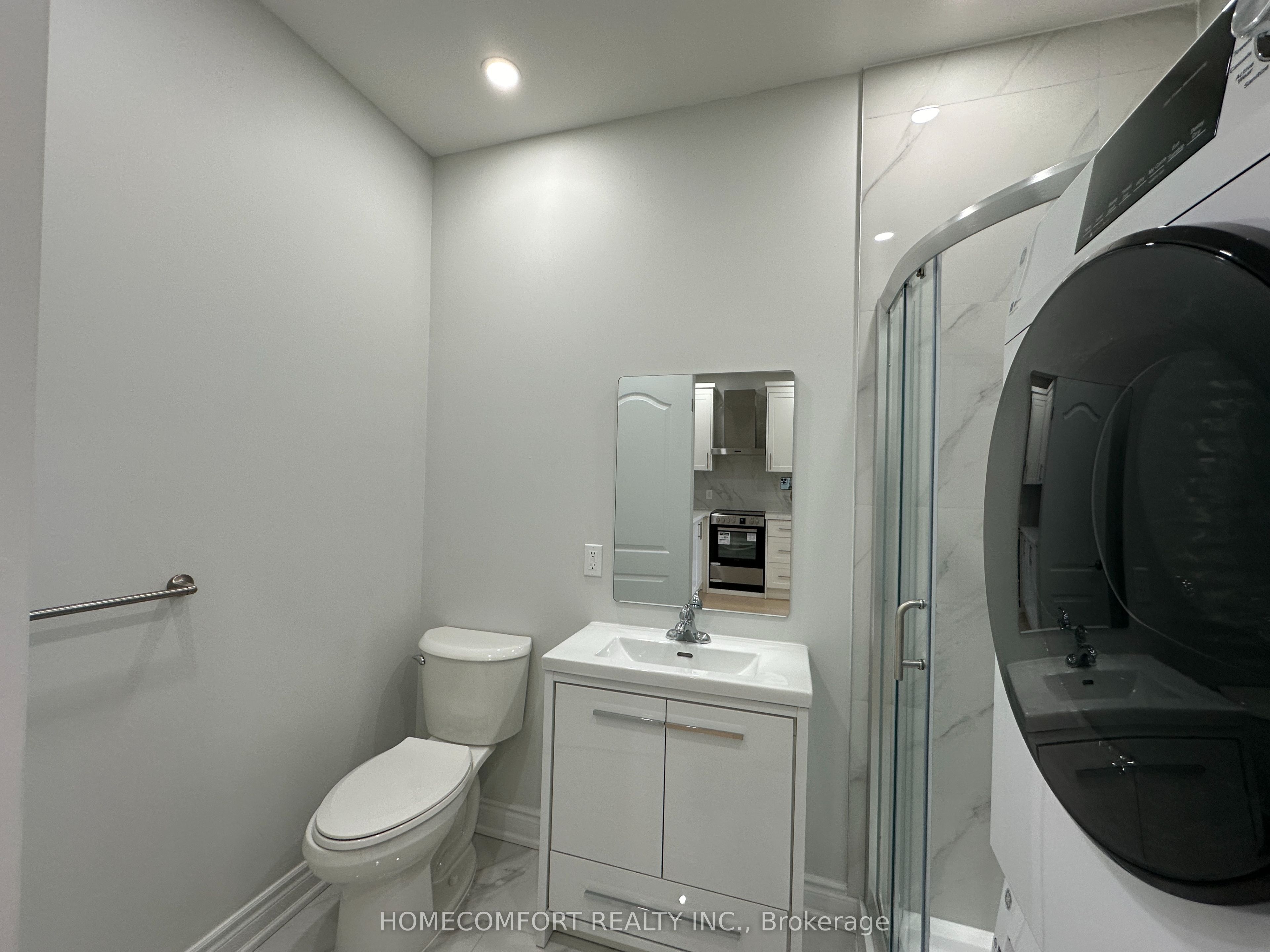 #upper - 211 Osler Street Property Photo 11